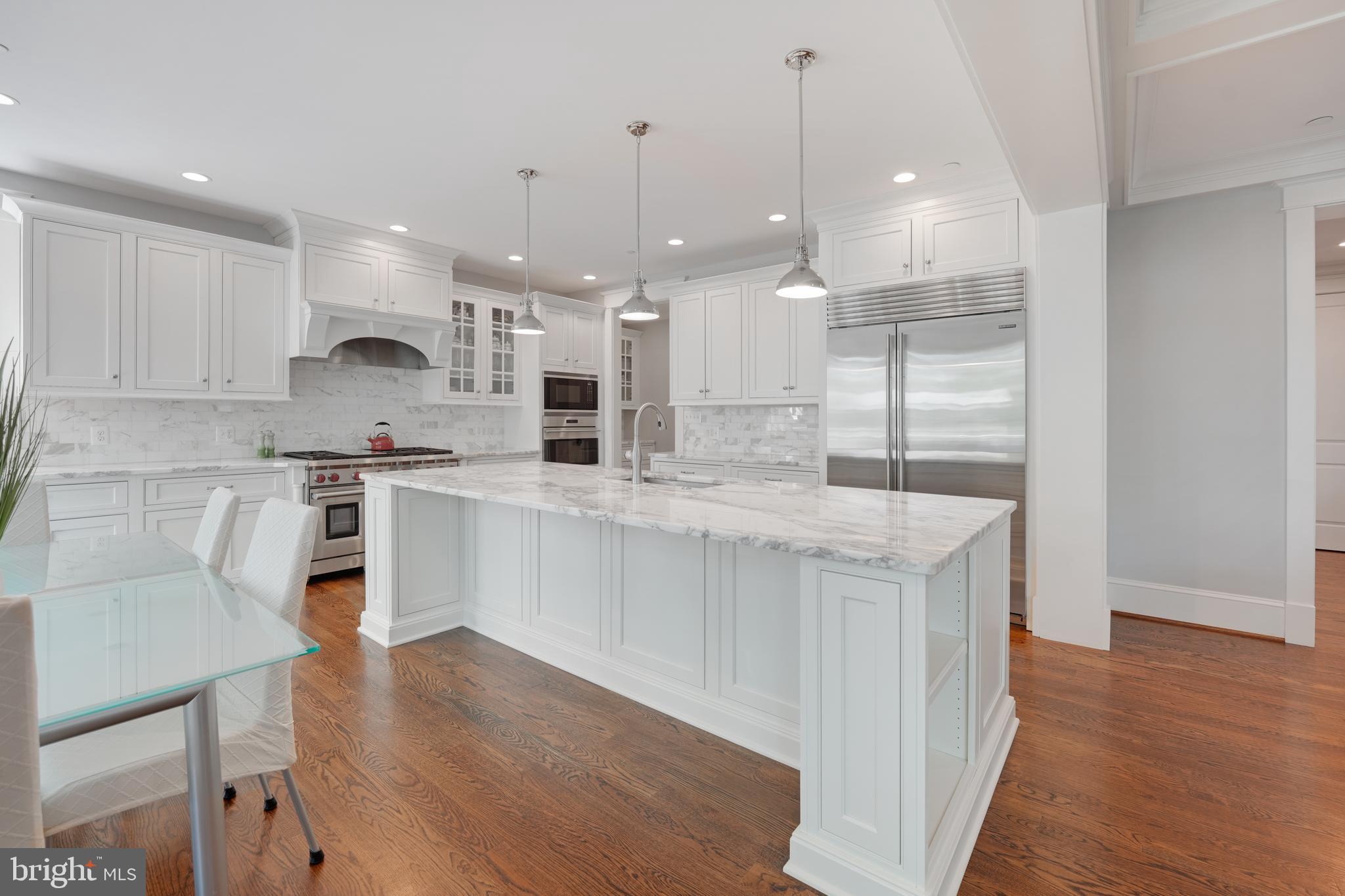 CHEVY CHASE - Residential