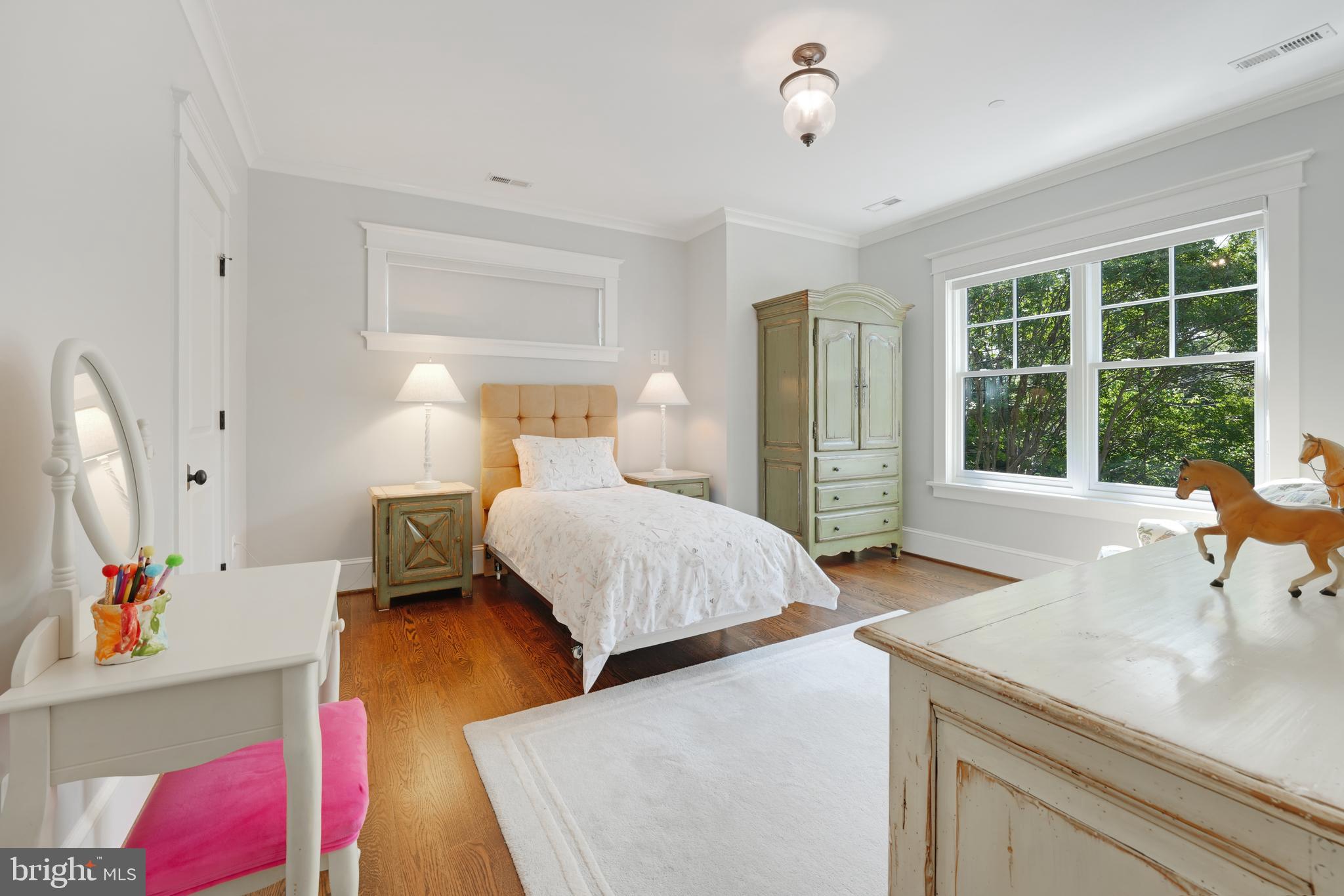 CHEVY CHASE - Residential
