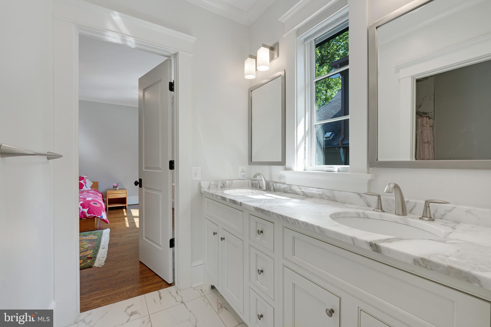 CHEVY CHASE - Residential