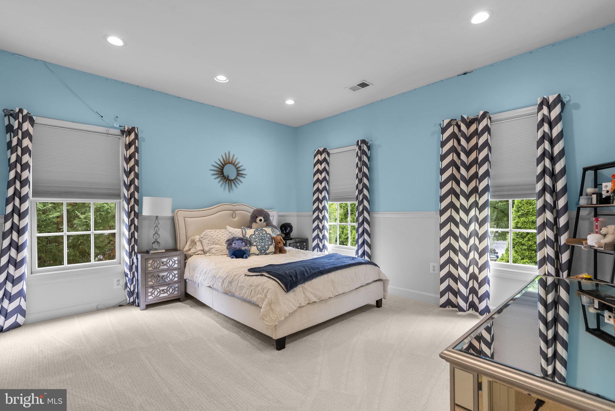 LAKELANDS - Residential