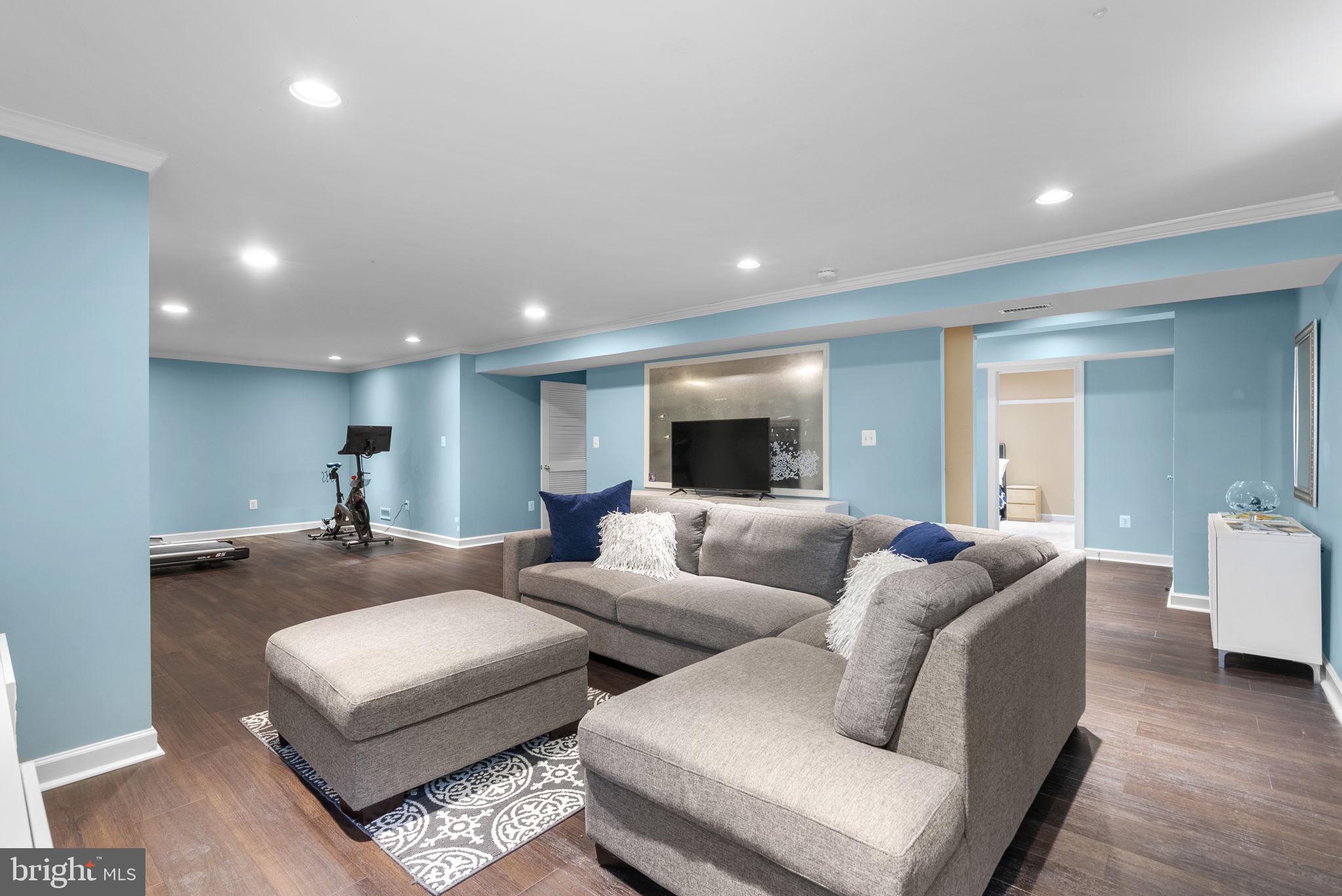 LAKELANDS - Residential
