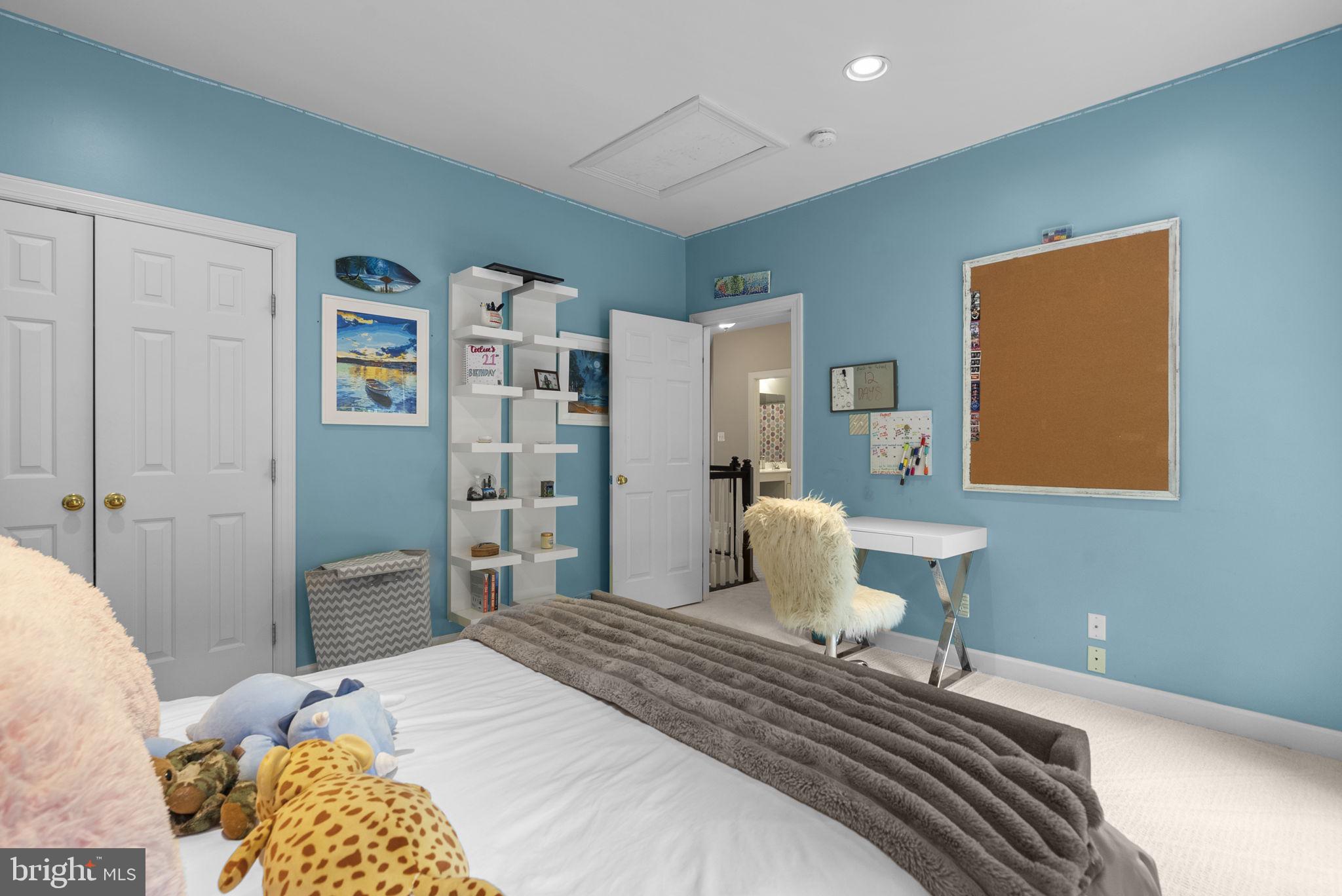LAKELANDS - Residential