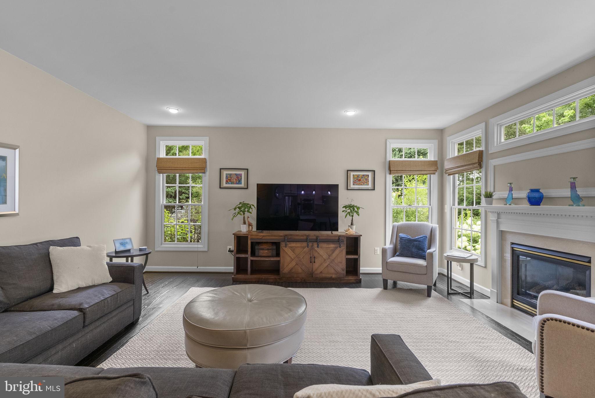 LAKELANDS - Residential