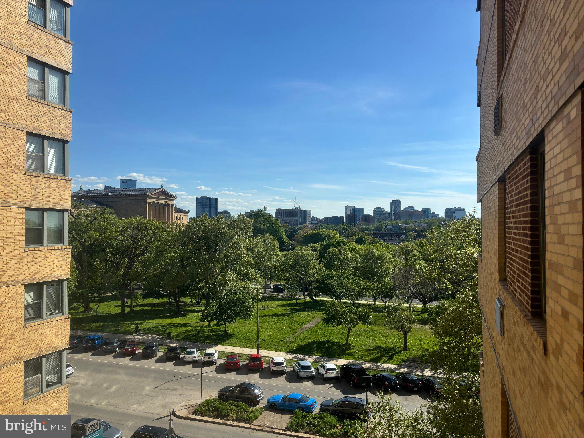 ART MUSEUM AREA - Residential