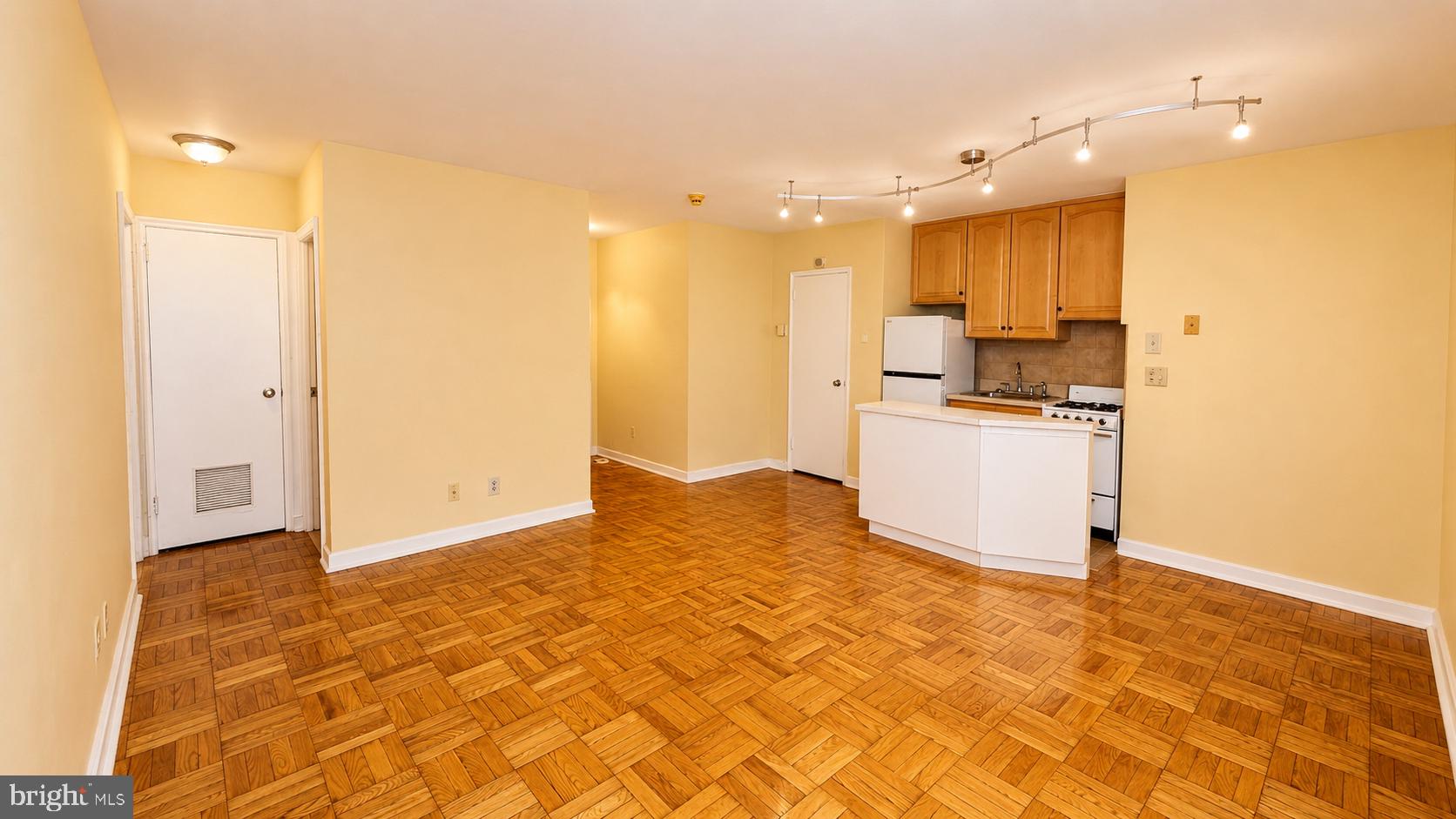 ART MUSEUM AREA - Residential