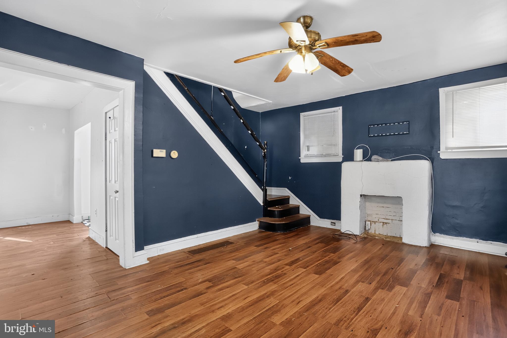 LAWNCREST - Residential
