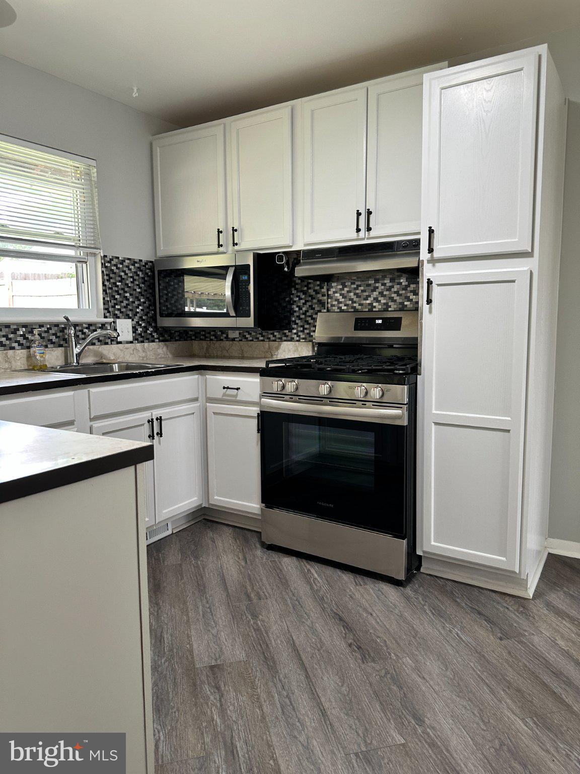 LAYDON PARK - Residential