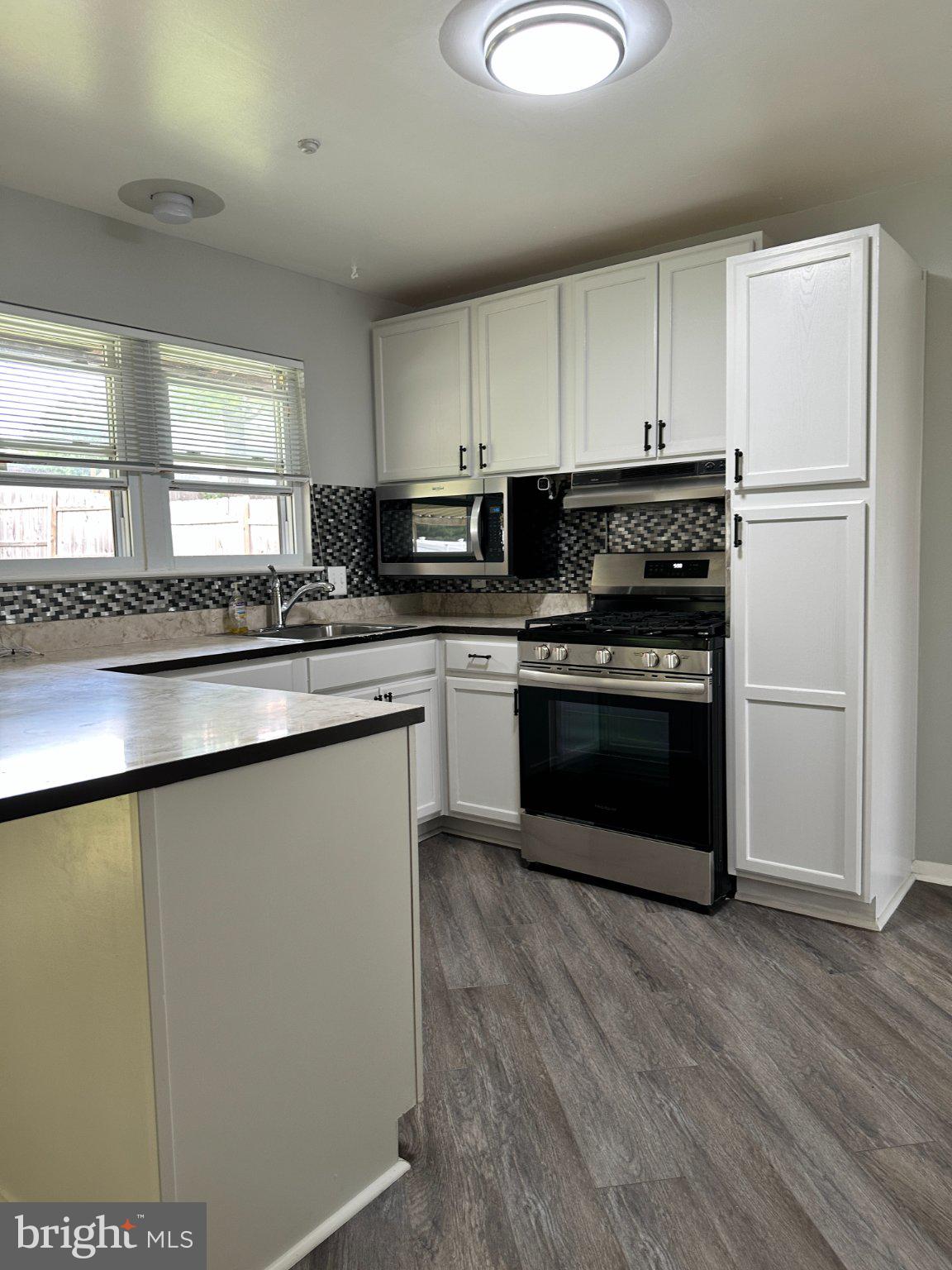 LAYDON PARK - Residential