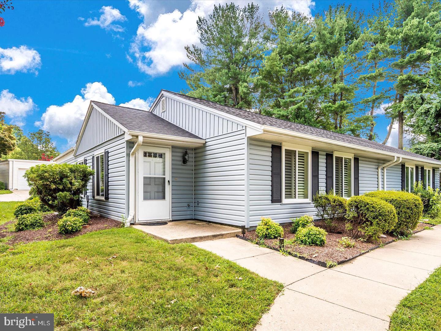 LEISURE WORLD - Residential