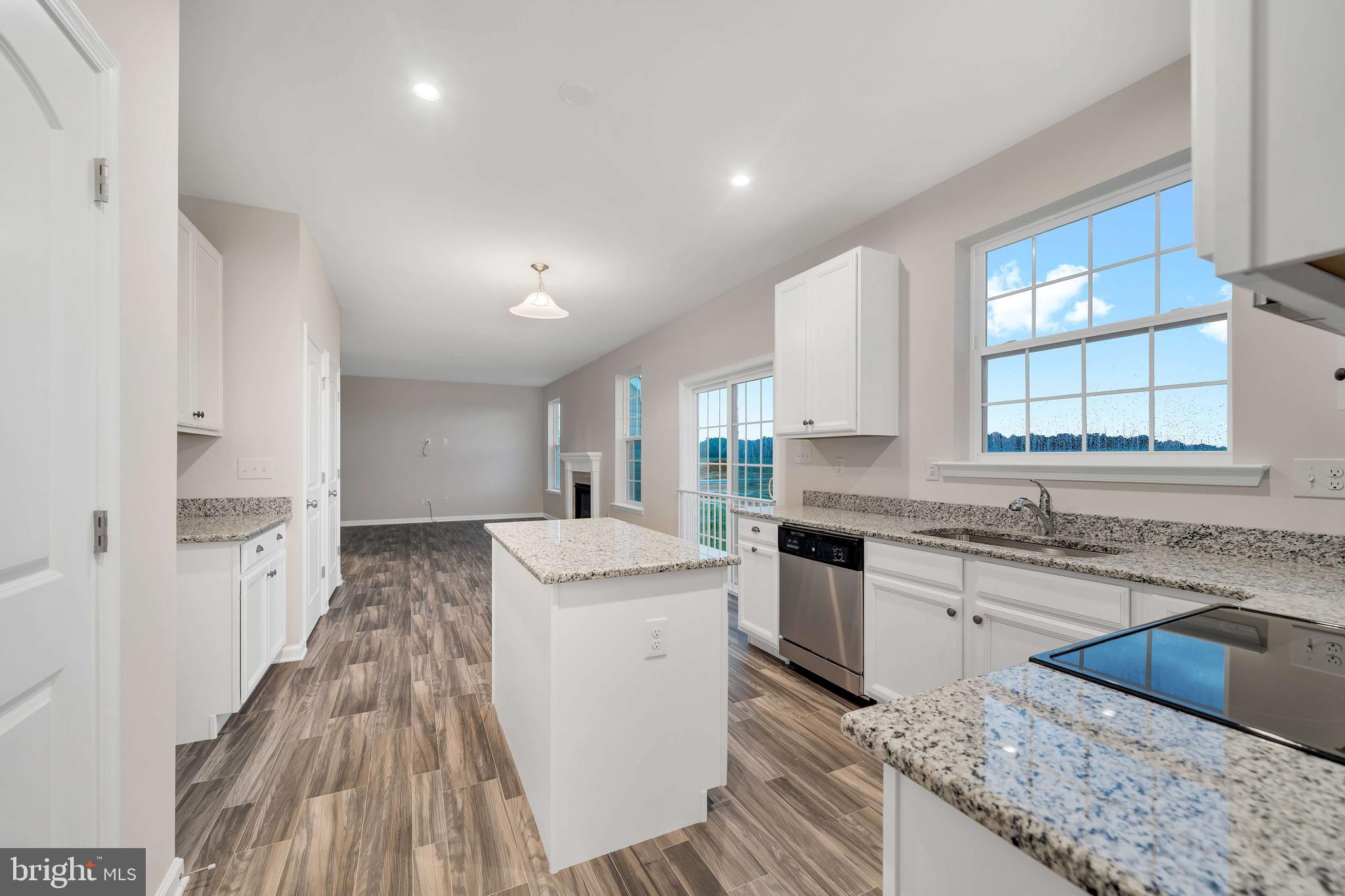 HIDDEN BROOK - Residential