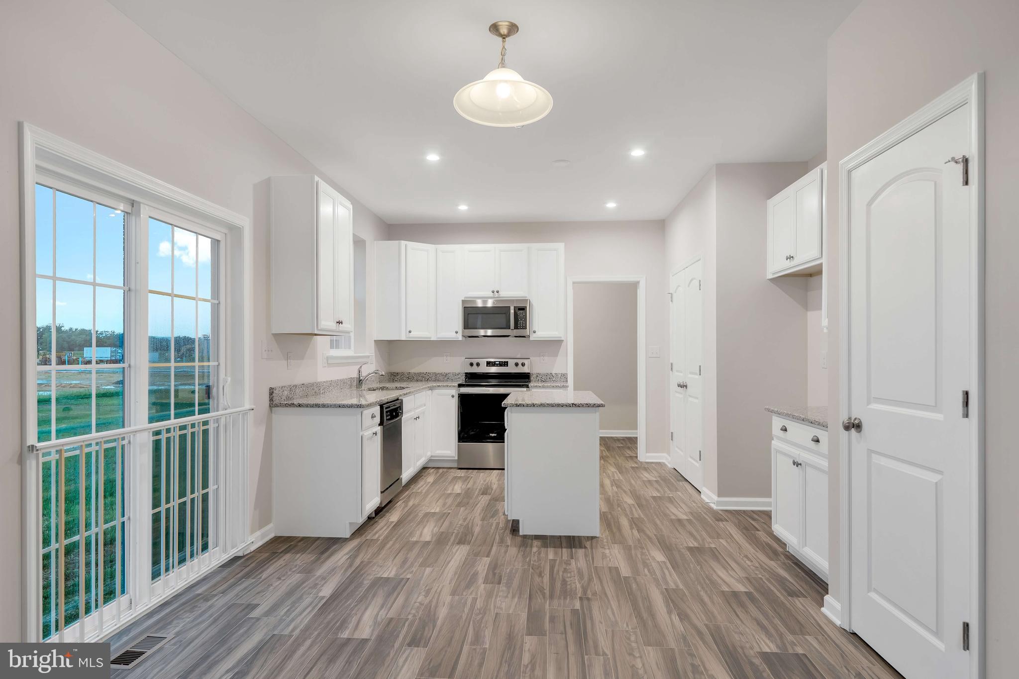 HIDDEN BROOK - Residential