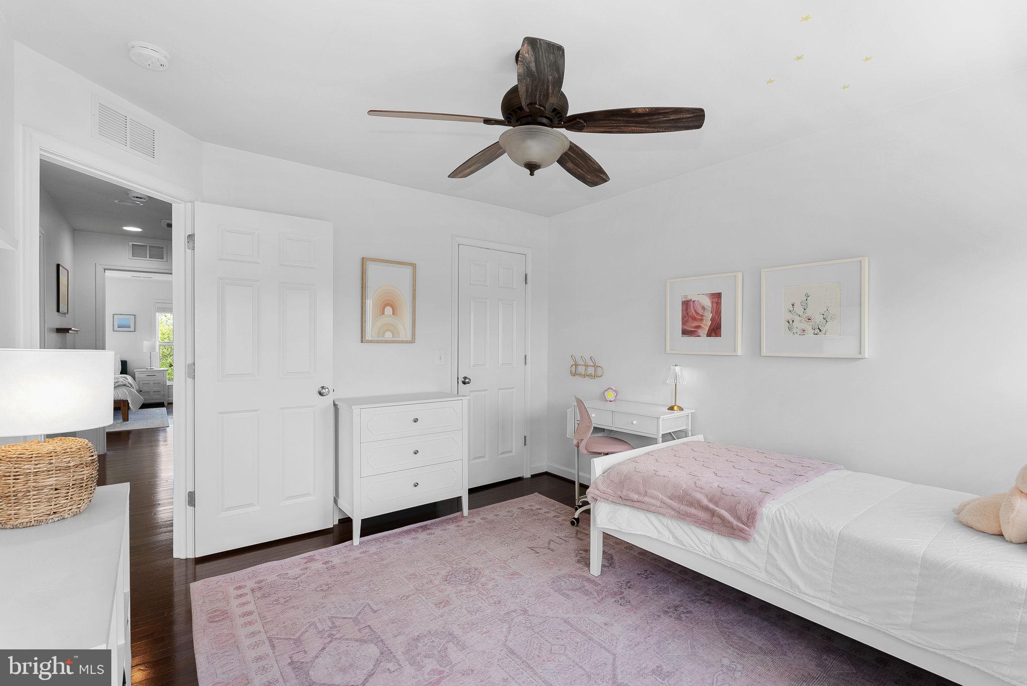 POTTERS GLEN - Residential Lease