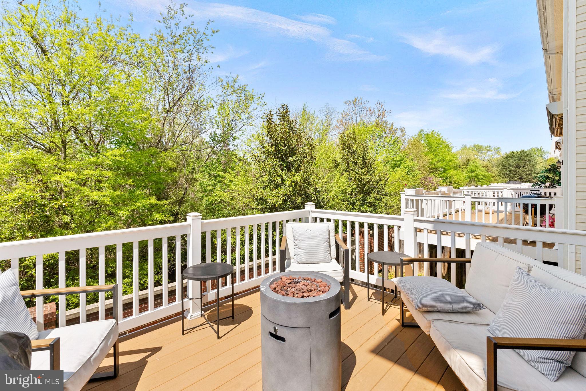 POTTERS GLEN - Residential Lease