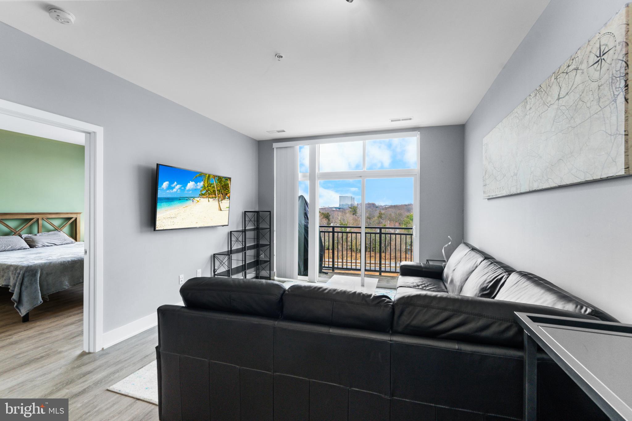 NATIONAL HARBOR - Residential