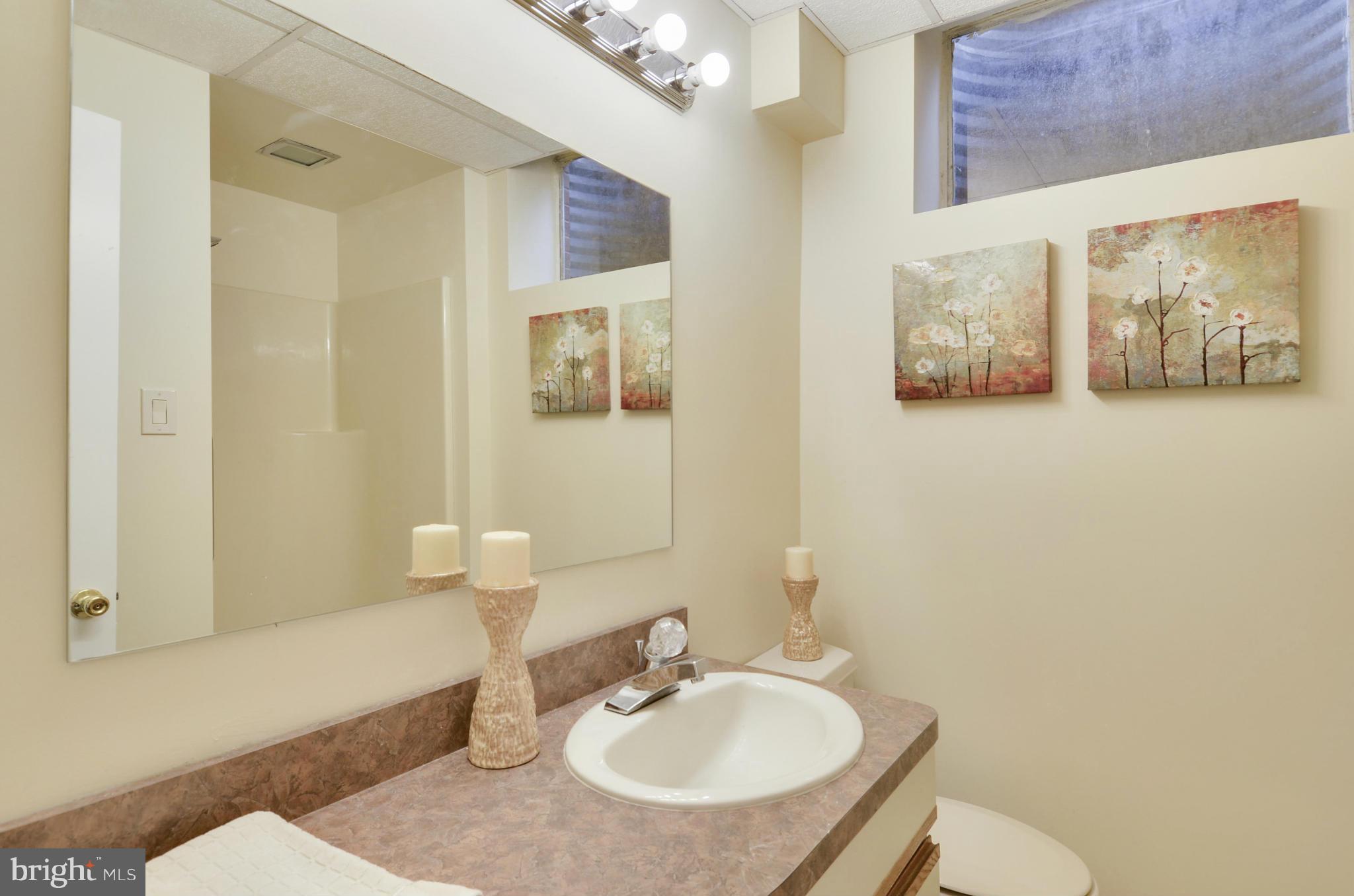 GLEN HILLS - Residential