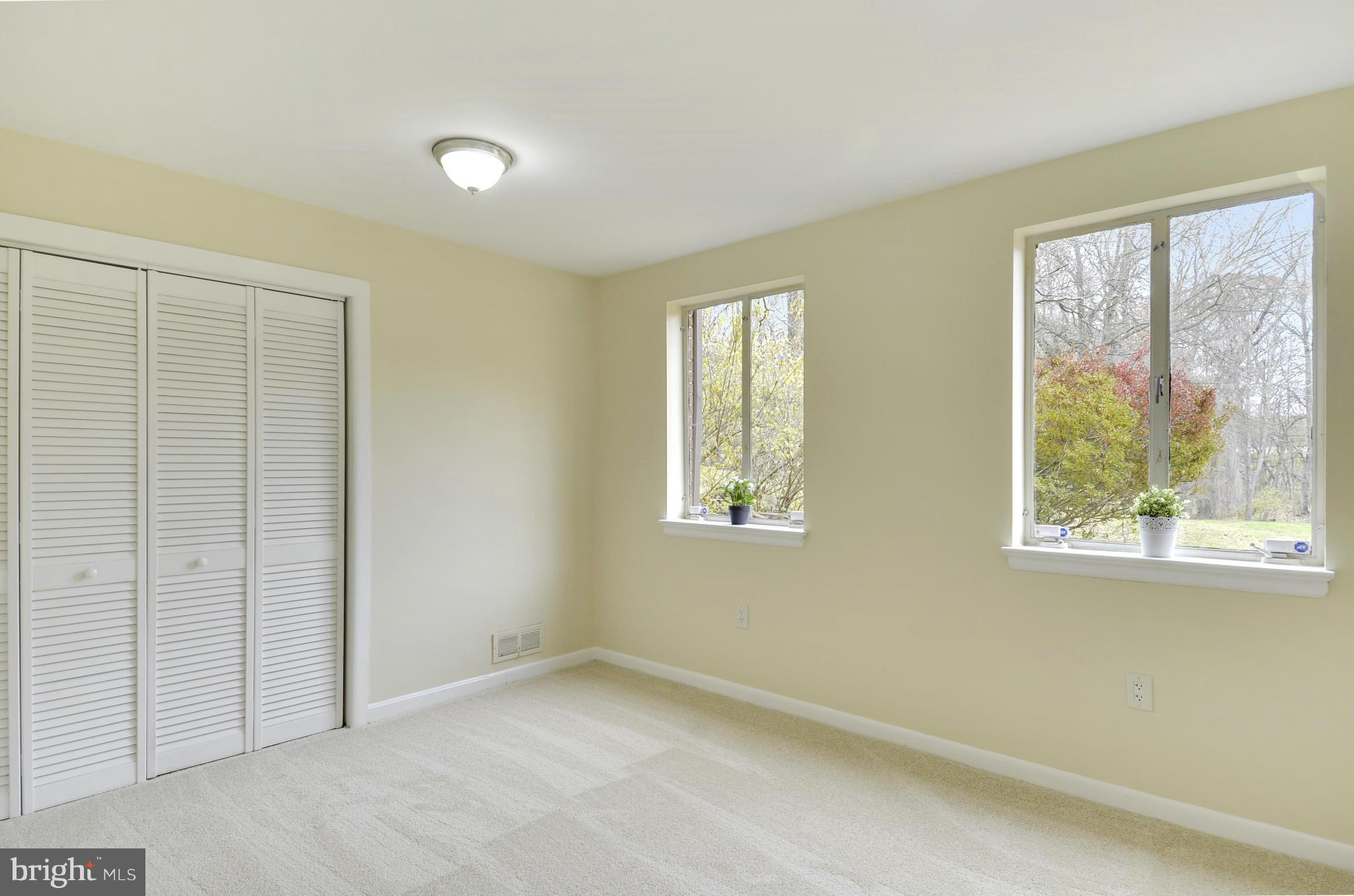 GLEN HILLS - Residential