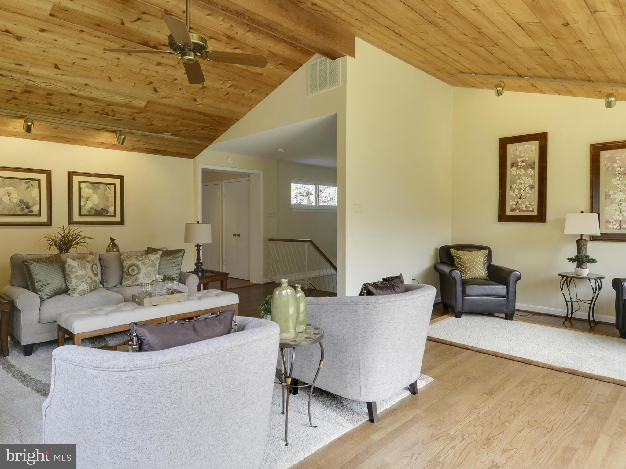 GLEN HILLS - Residential