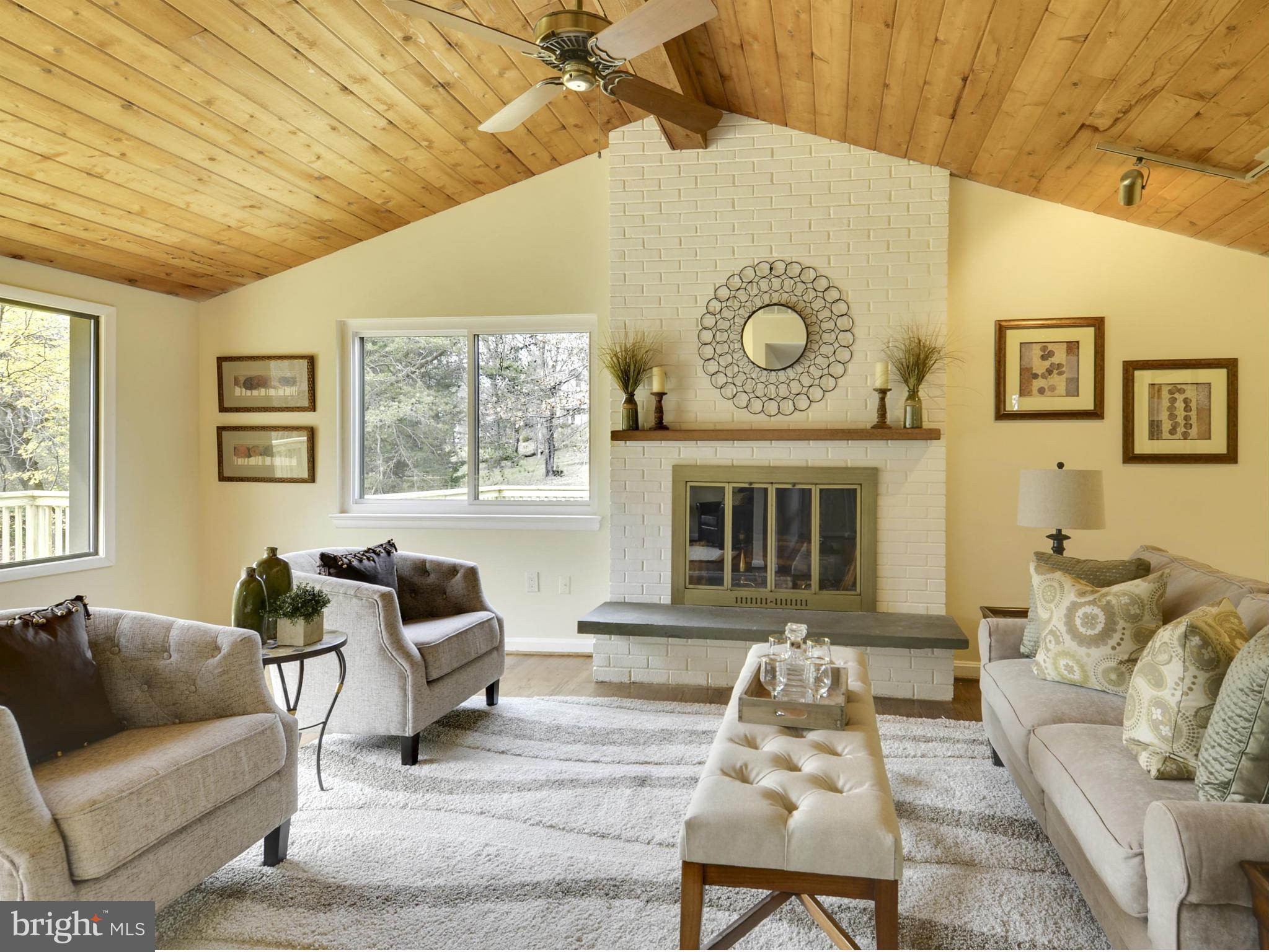 GLEN HILLS - Residential