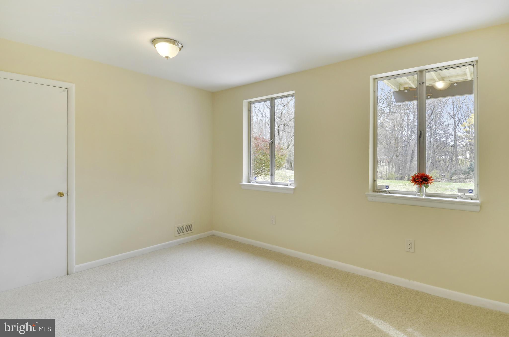 GLEN HILLS - Residential