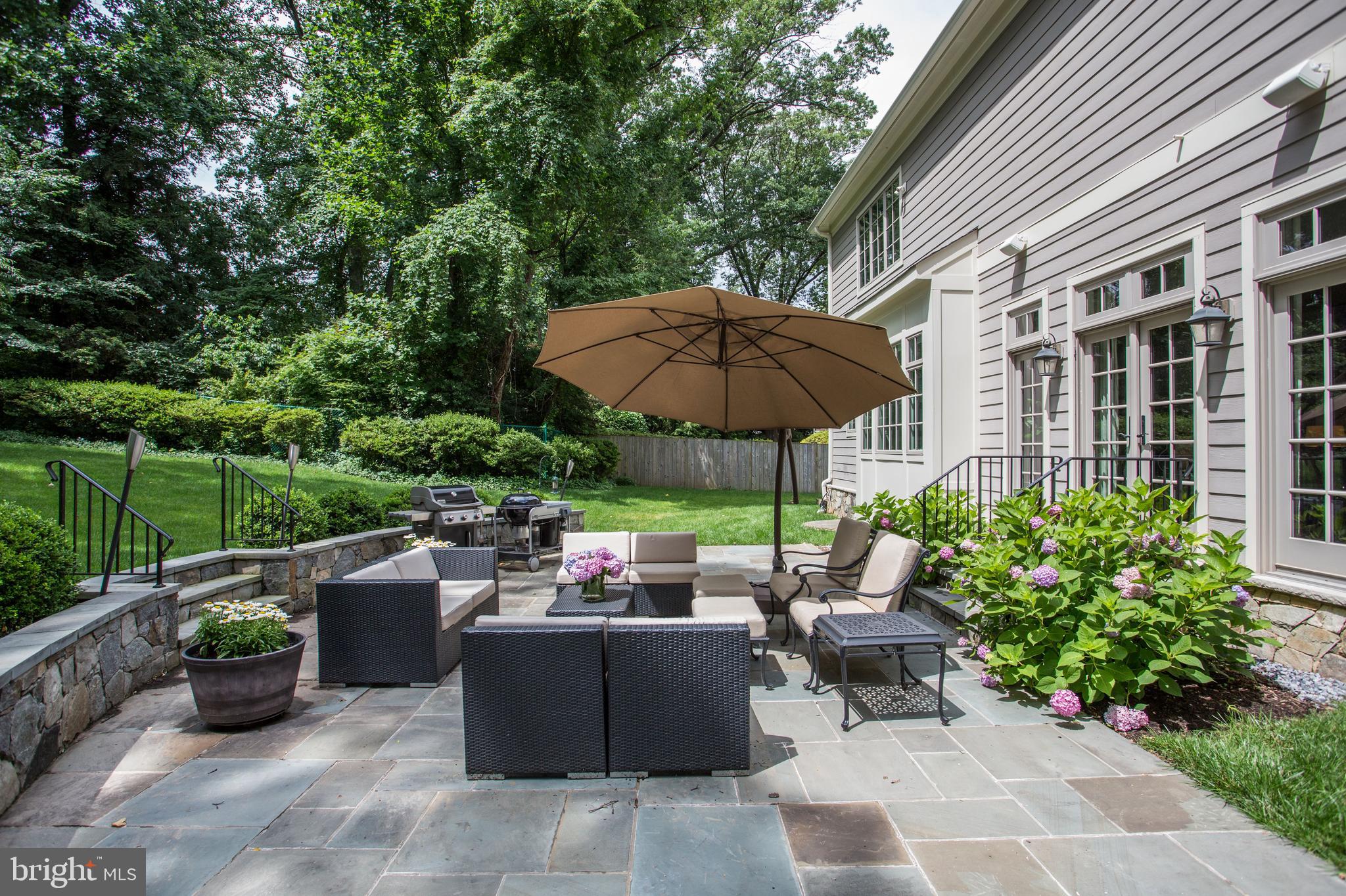 YORKTOWN - Residential
