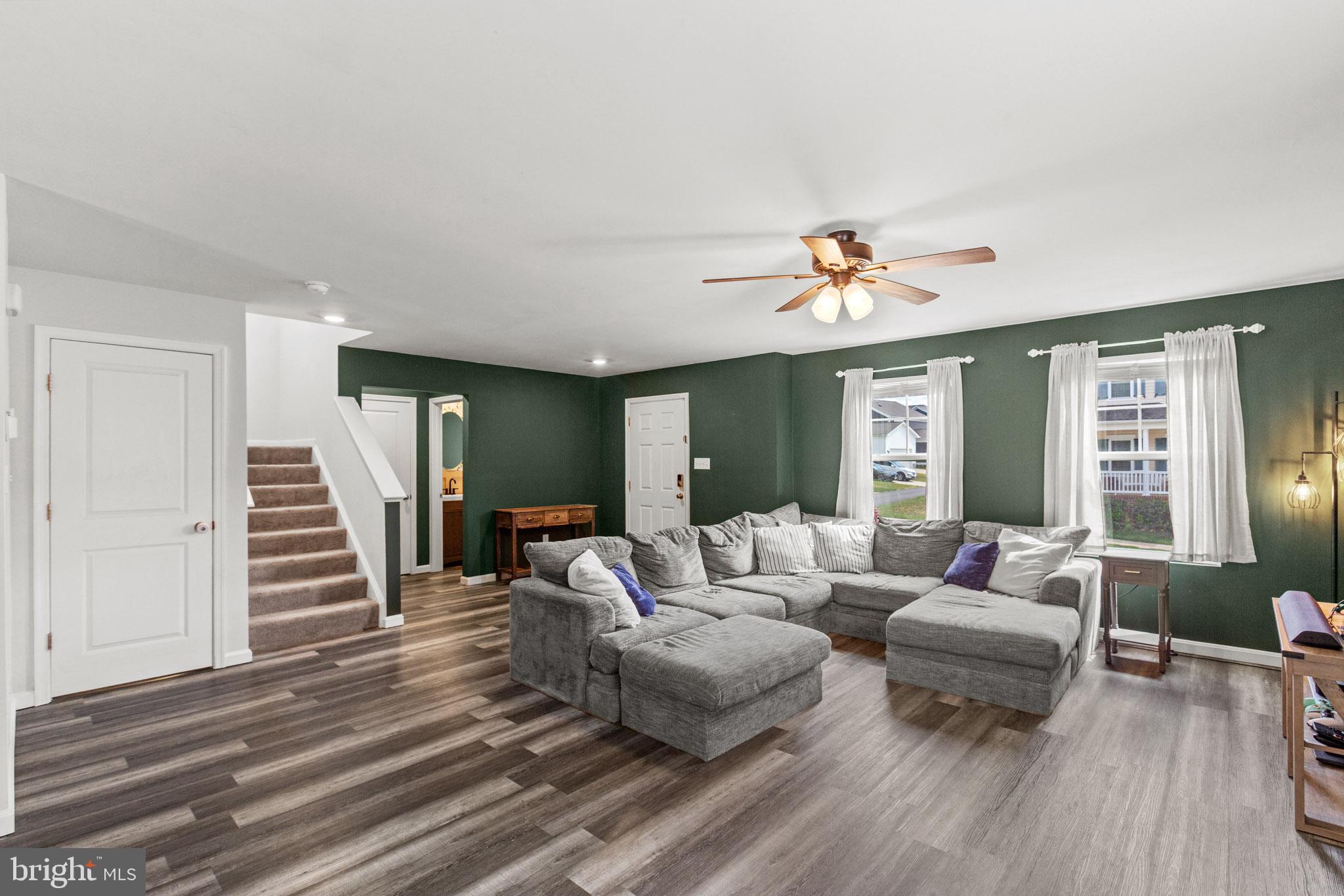 SOUTH RIVER - Residential