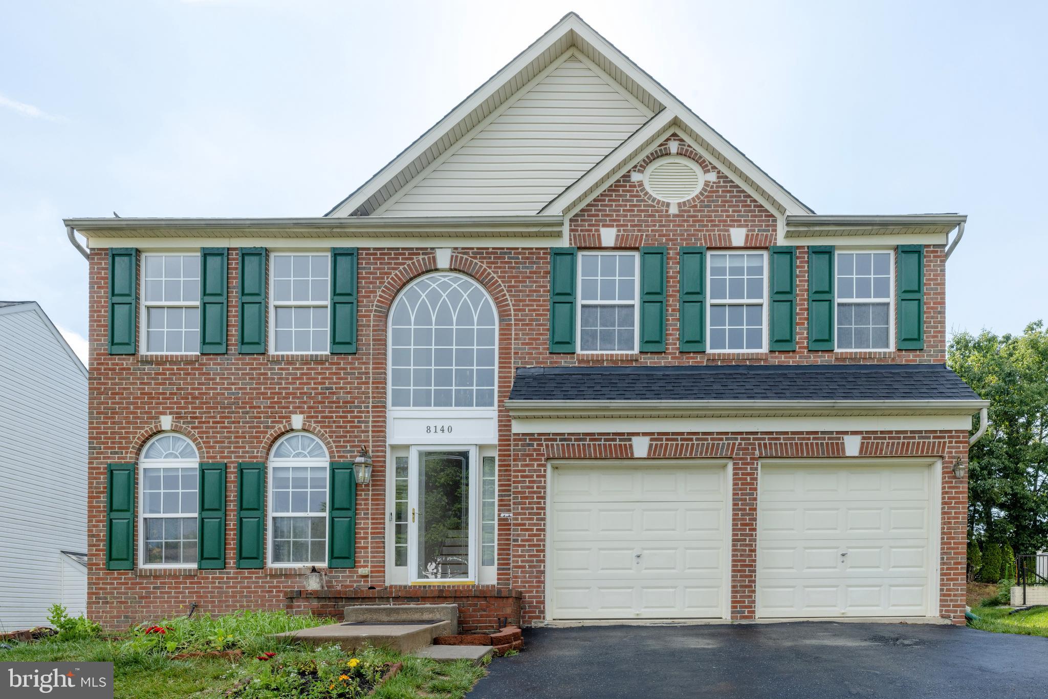 ******* Reduce Price*******Spacious 3-level home; Grand Two-story foyer provides a ton of natural light, stone-face gas fireplace, open eat-in kitchen w/ ample cabinet space and large pantry, main level den, gleaming hardwood floors, office room.  Upstairs, the four well-appointed bedrooms include a master suite with a walk-in closet and an ensuite bathroom featuring a Jacuzzi and shower. The other three bedrooms share a spacious full bathroom and laundry.   Finished walk-out basement offers additional living space with a bedroom and a full bathroom, and a family room. New roof 2021!