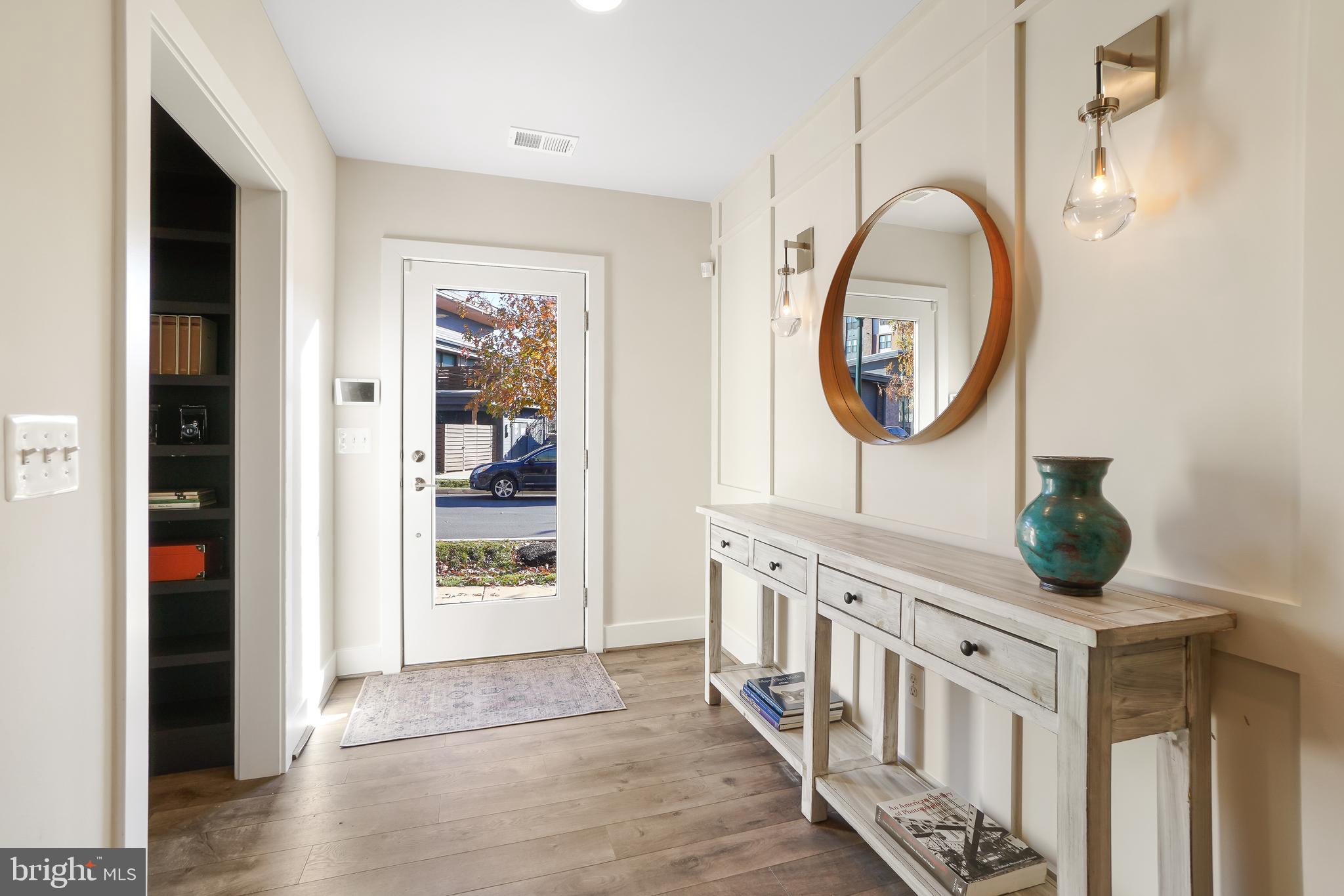 TOWER OAKS - Residential