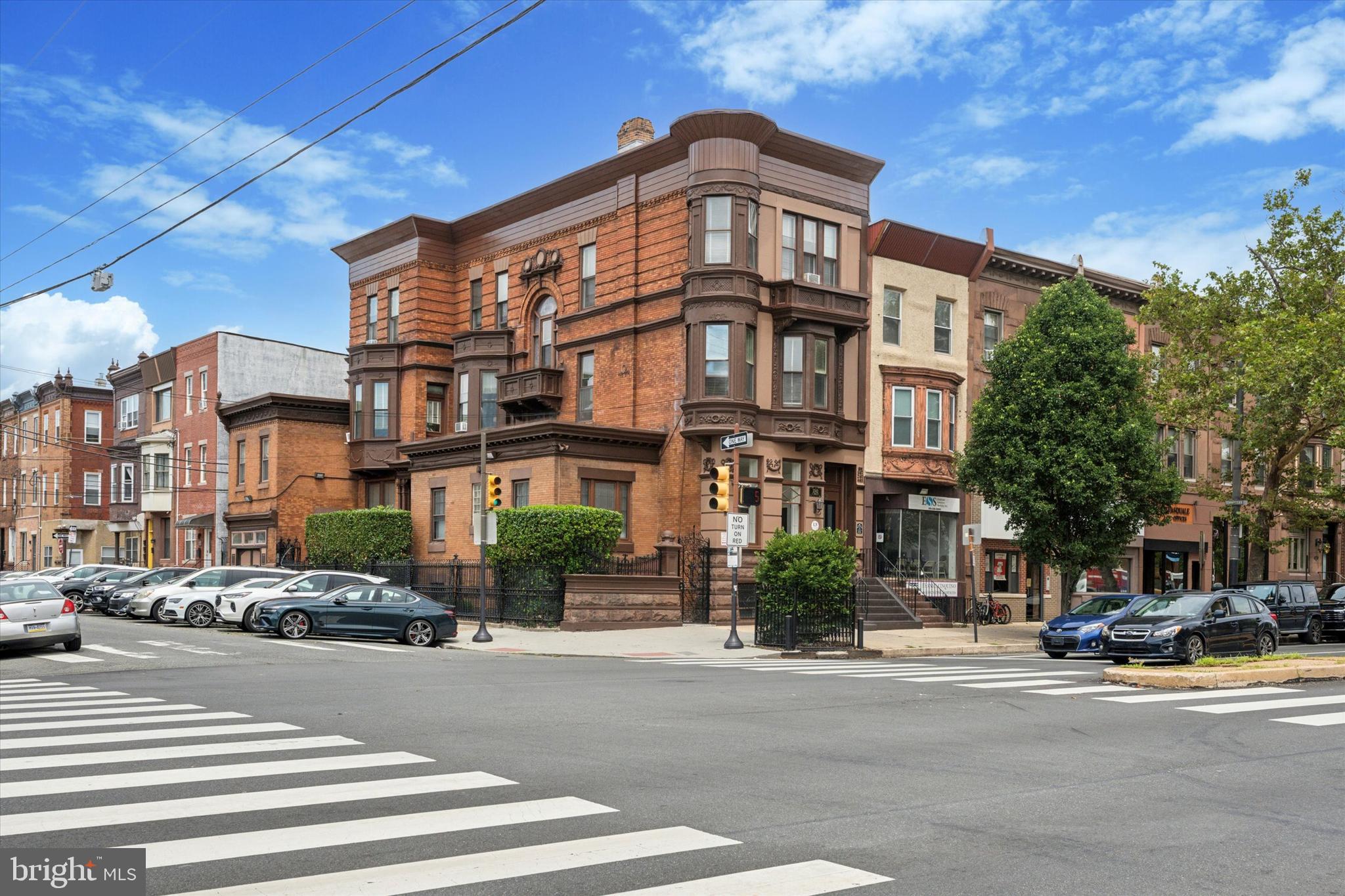 PHILADELPHIA (SOUTH) - Commercial Sale
