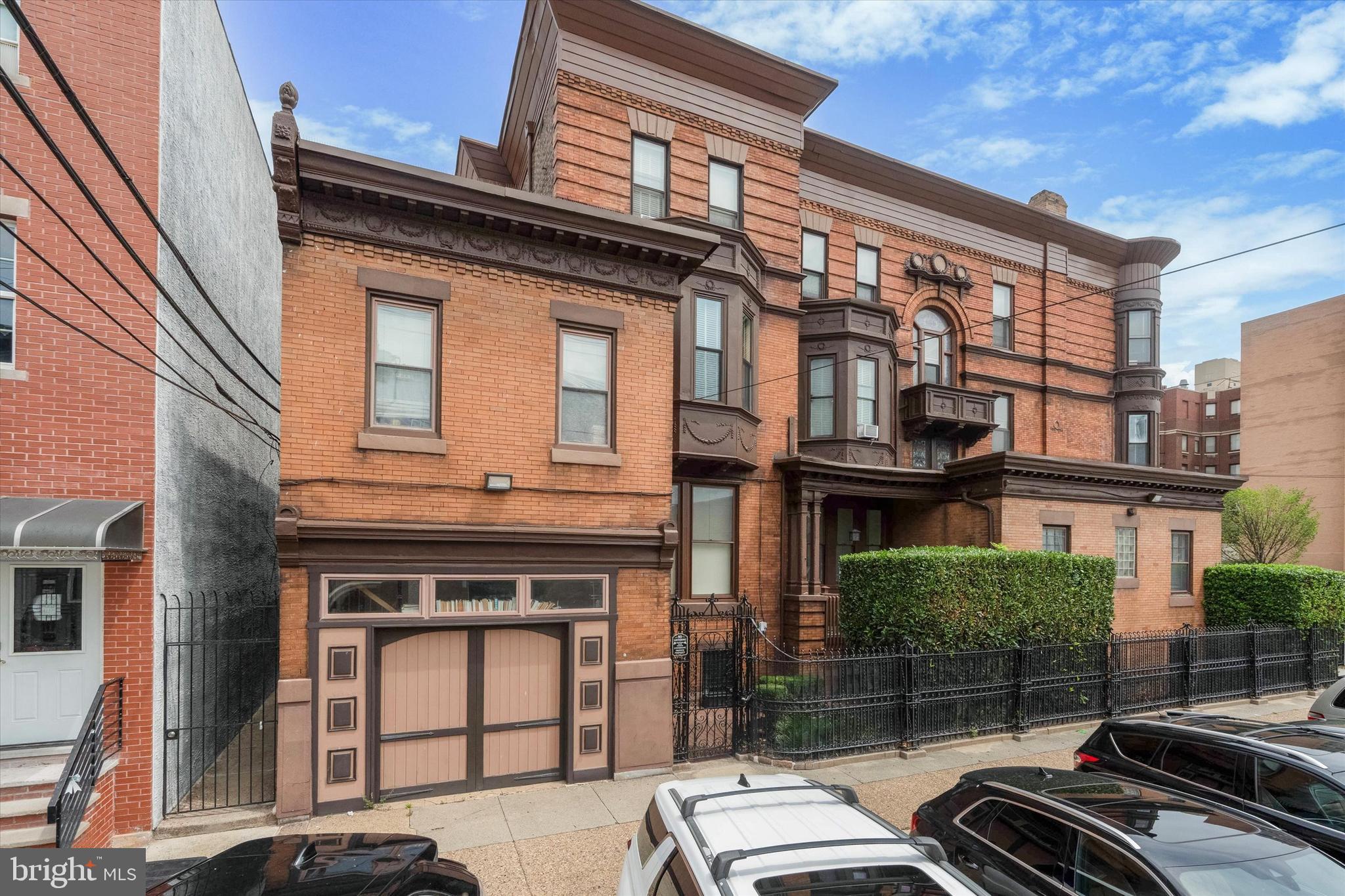 PHILADELPHIA (SOUTH) - Commercial Sale
