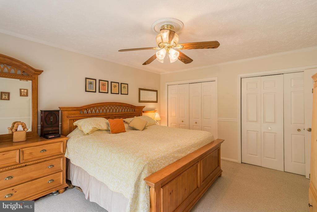 GREENHILL MANOR - Residential