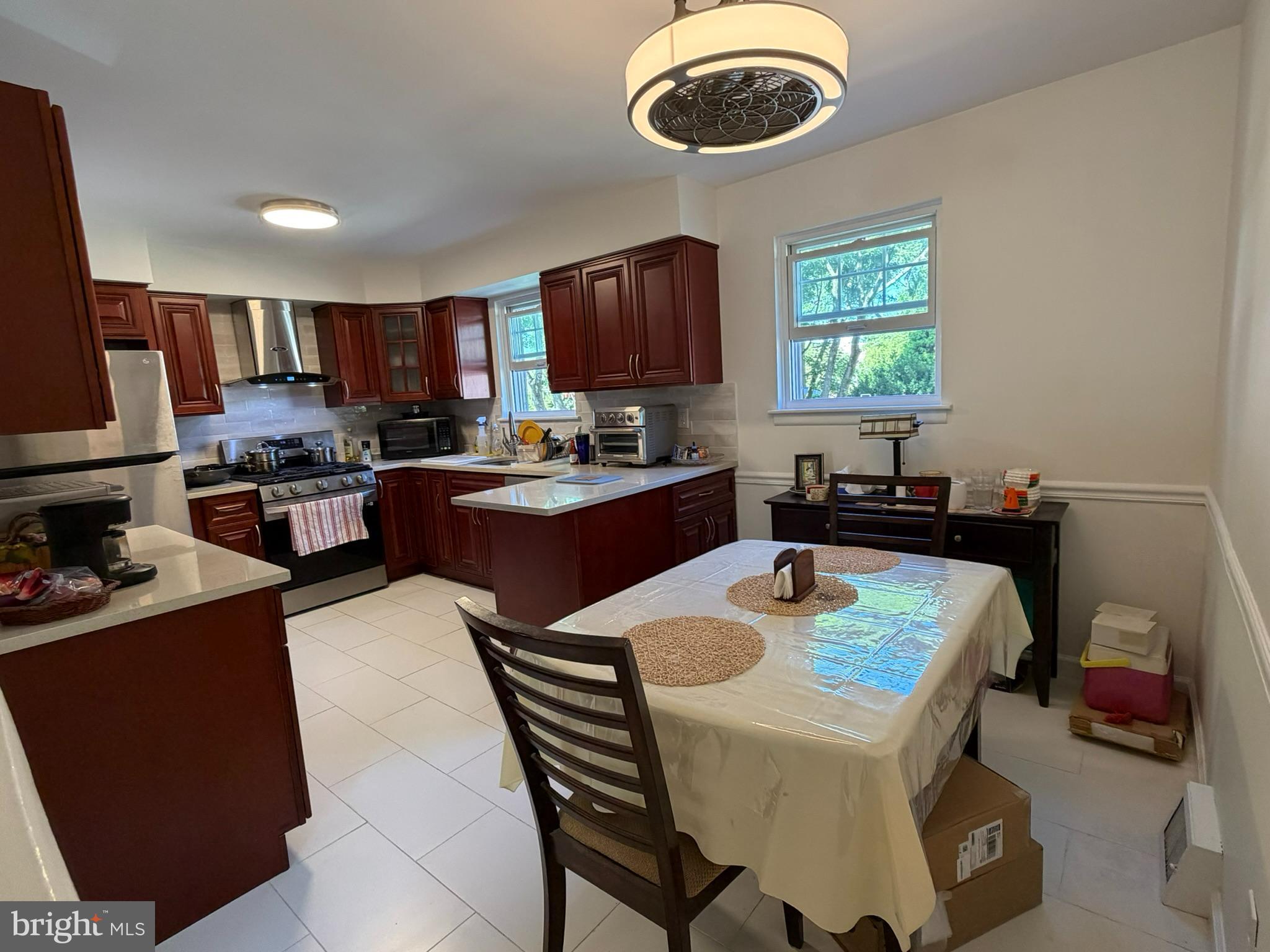 SOMERTON - Residential