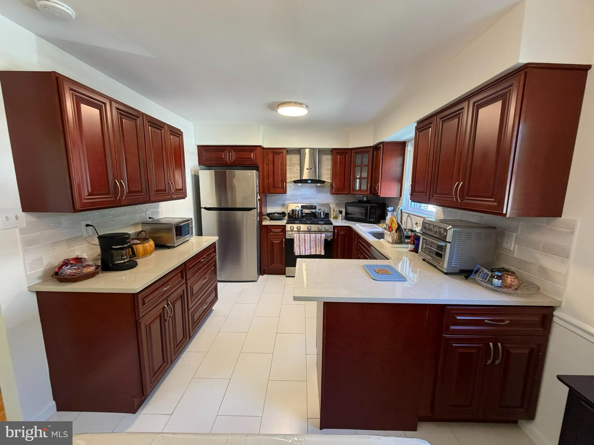 SOMERTON - Residential