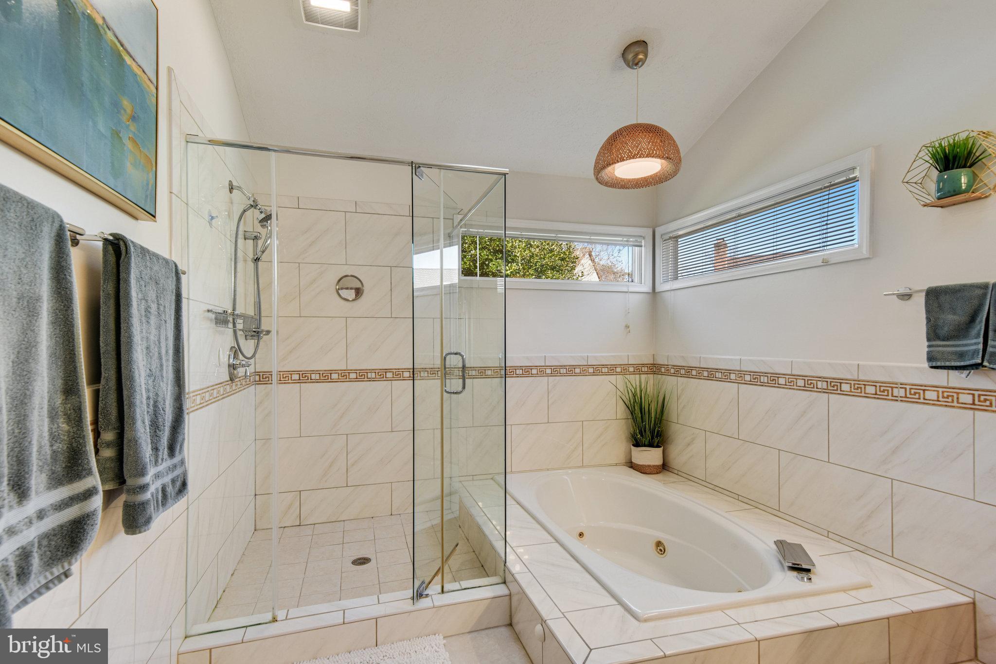 BARTONS GROVE - Residential