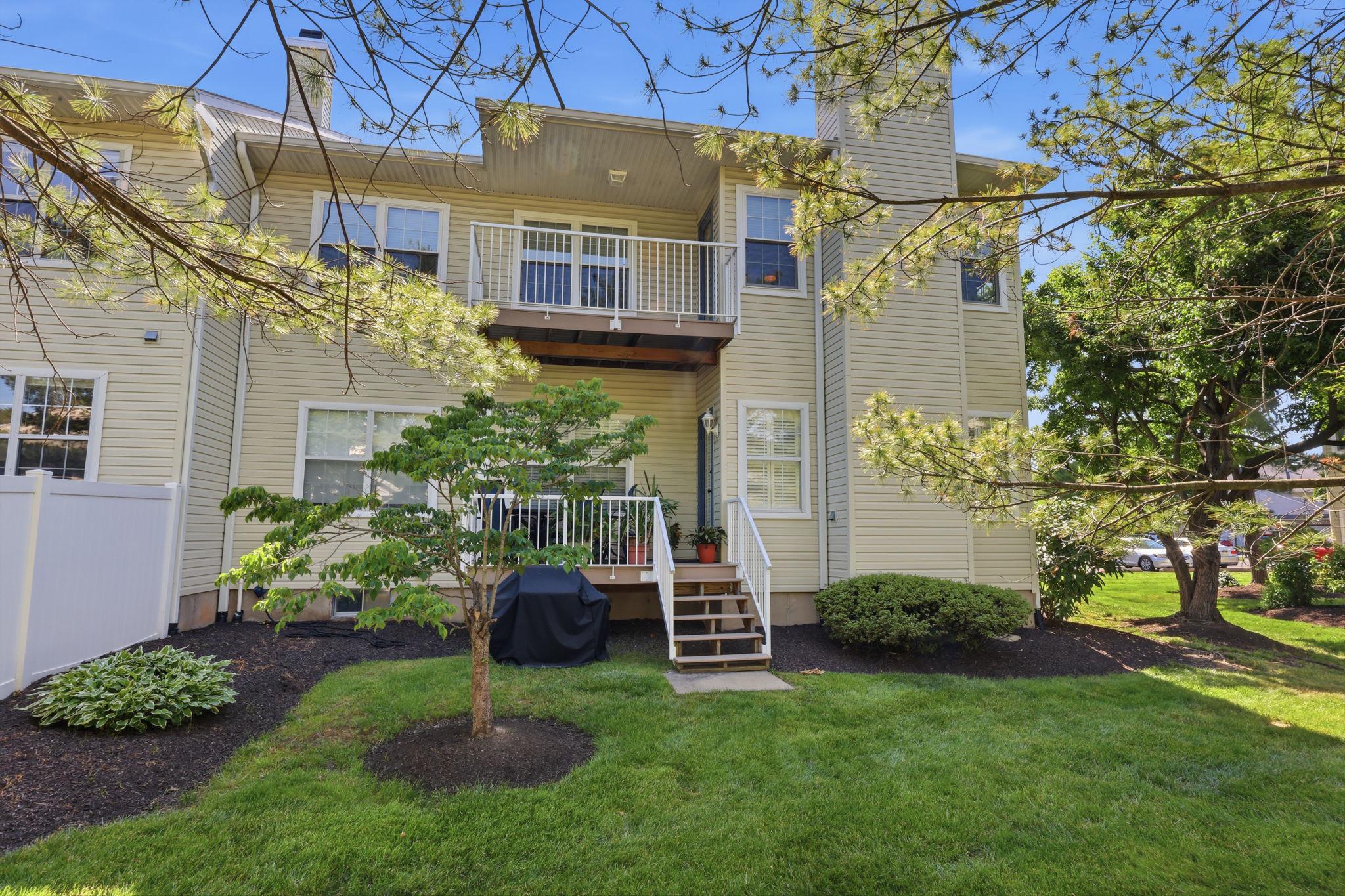 BROOKSTONE - Residential