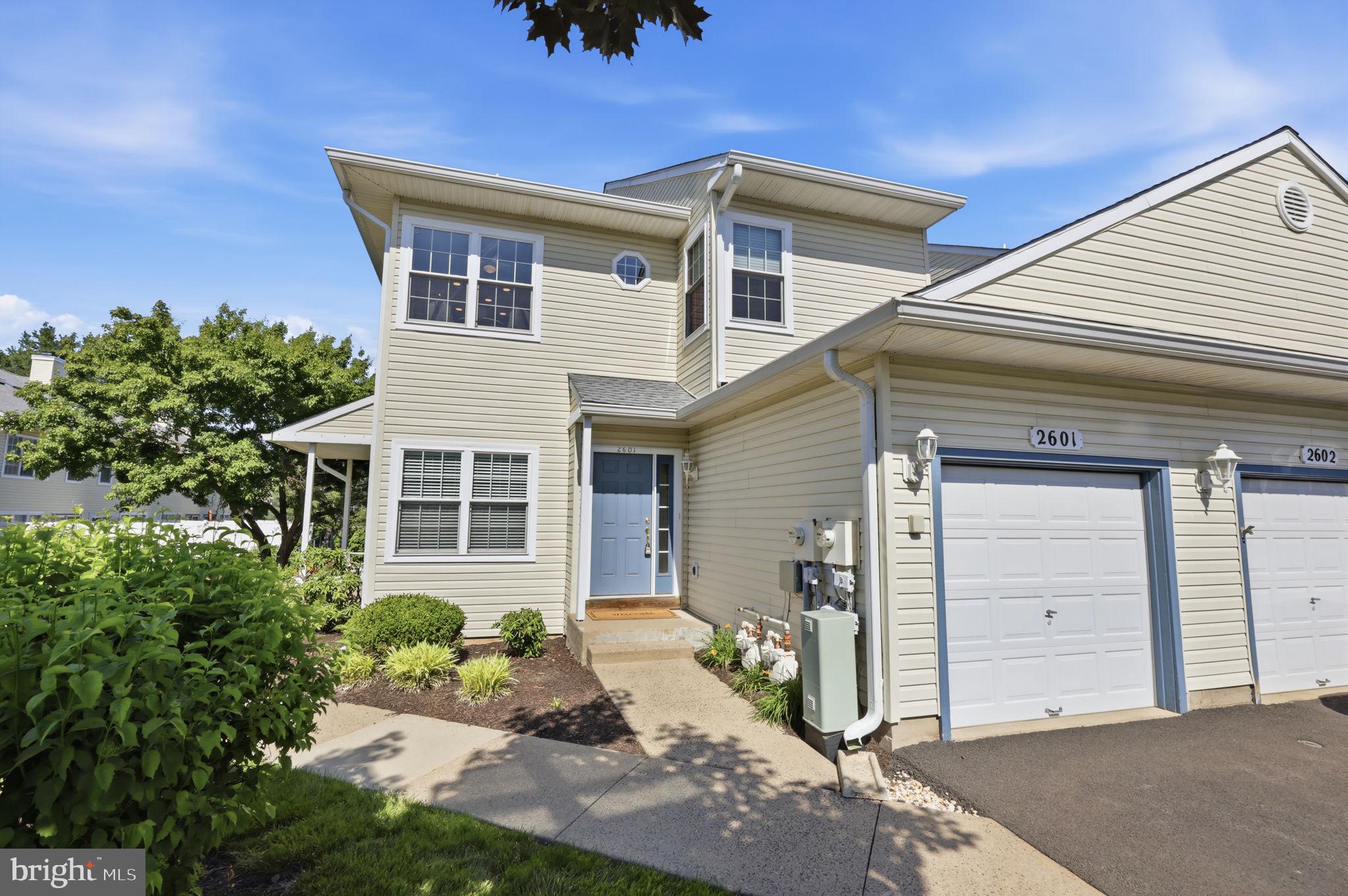 BROOKSTONE - Residential