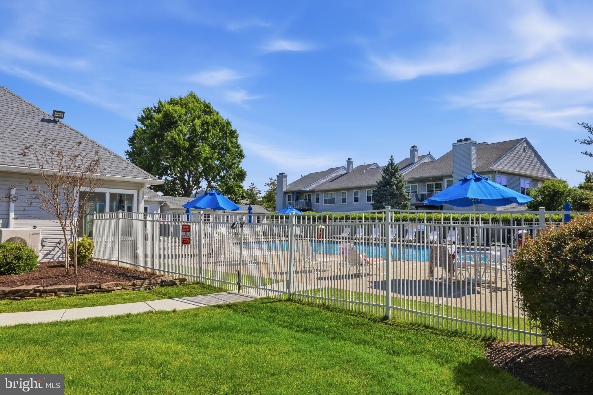 BROOKSTONE - Residential