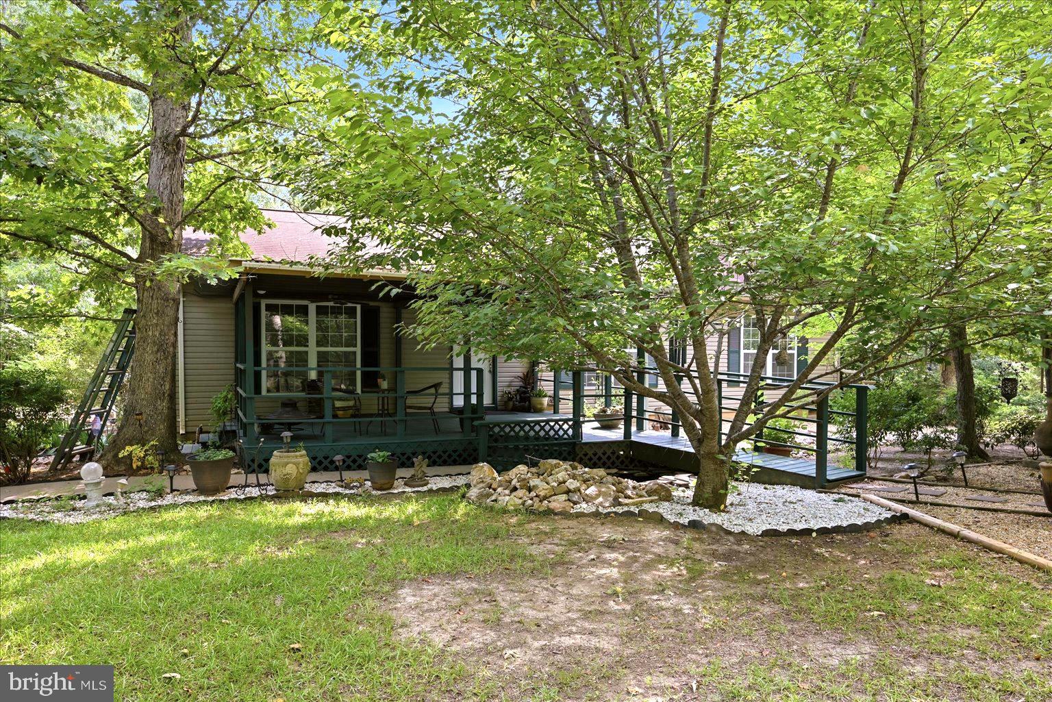 PIE ISLAND - Residential