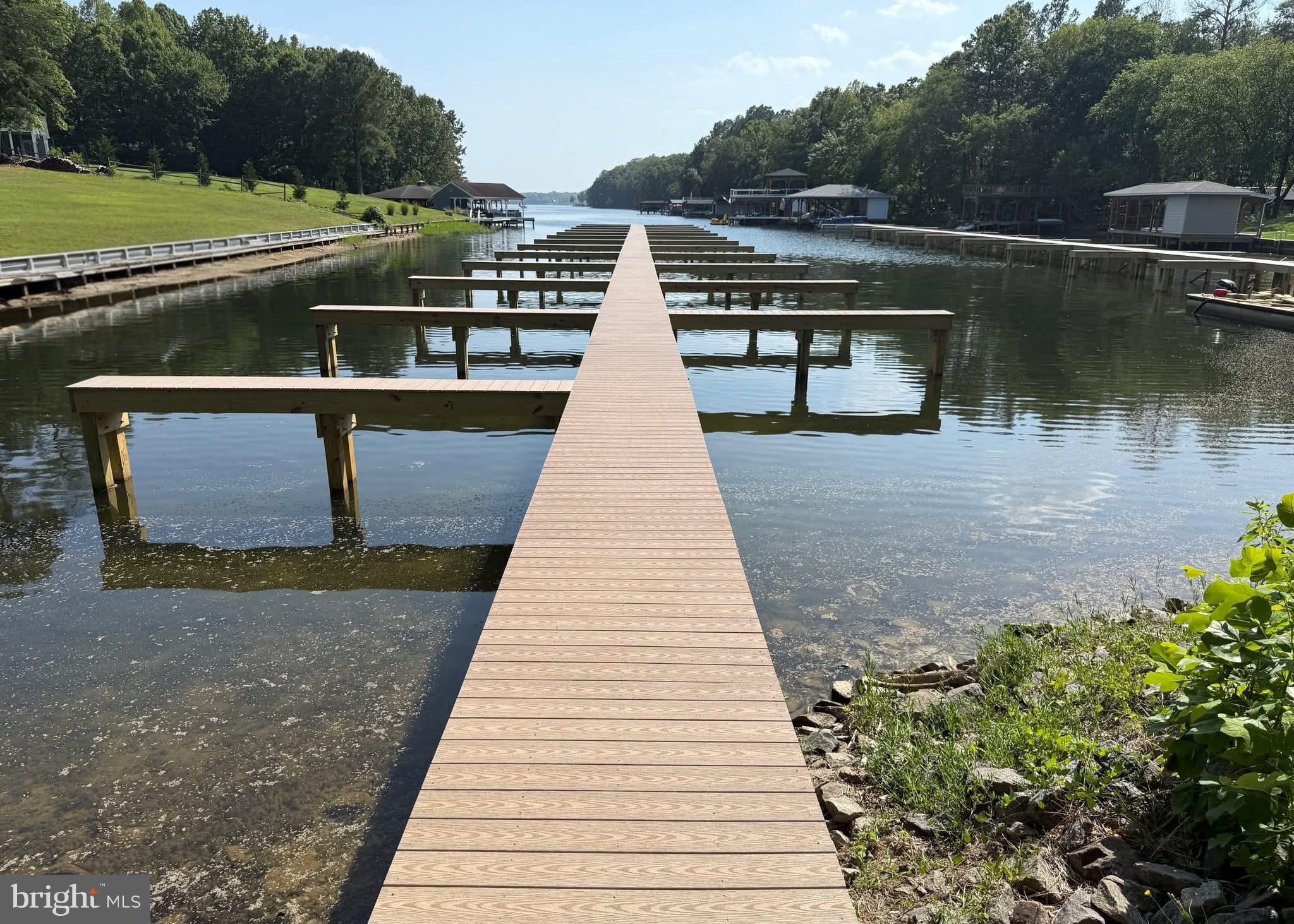 ROCKLAND CREEK ESTATES - Residential