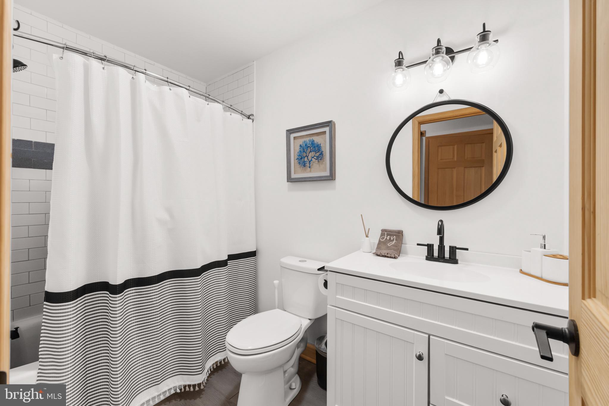 ROCKLAND CREEK ESTATES - Residential
