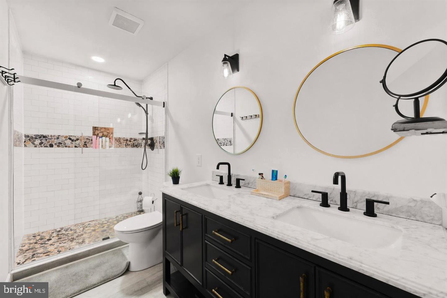 ROCKLAND CREEK ESTATES - Residential