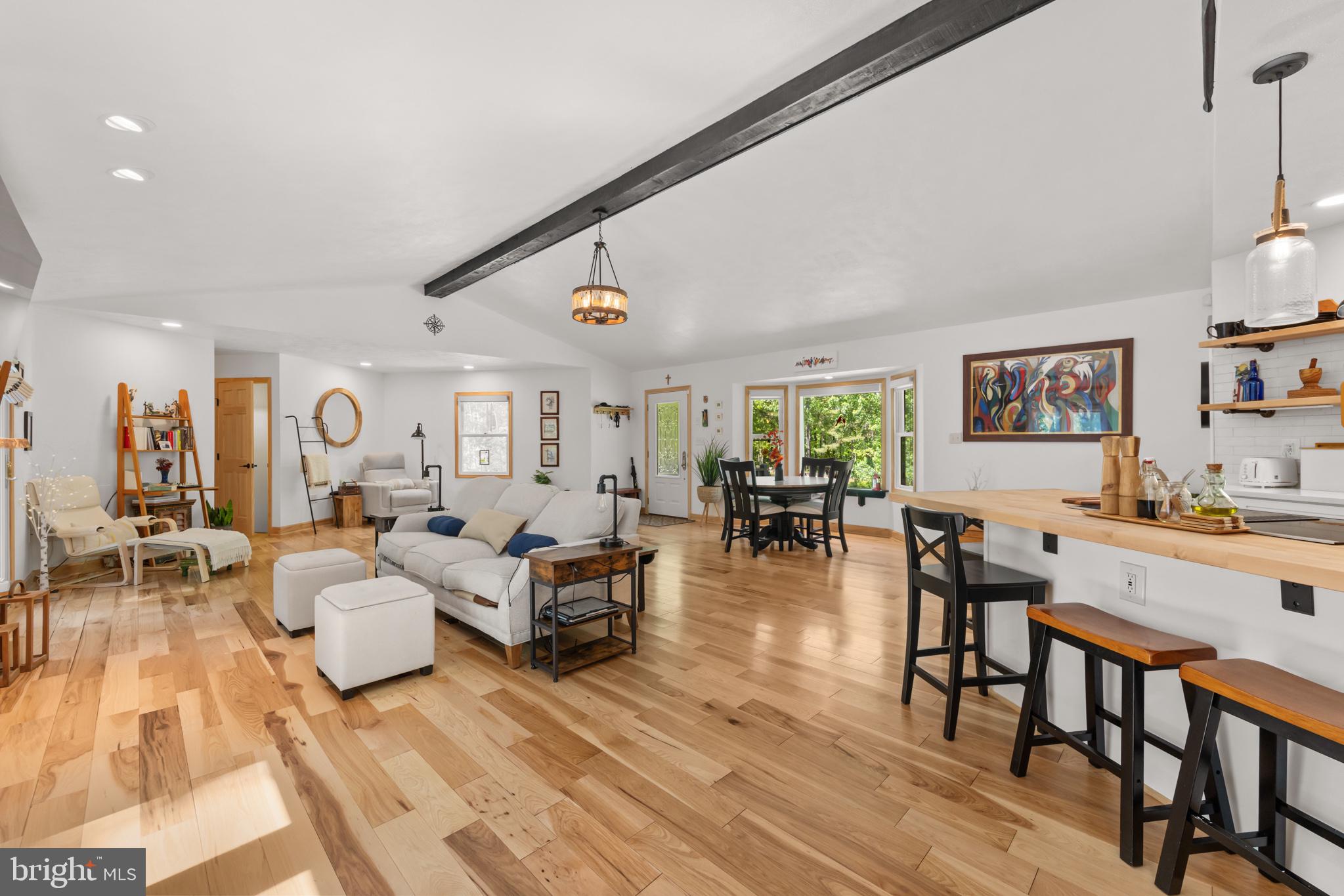 ROCKLAND CREEK ESTATES - Residential
