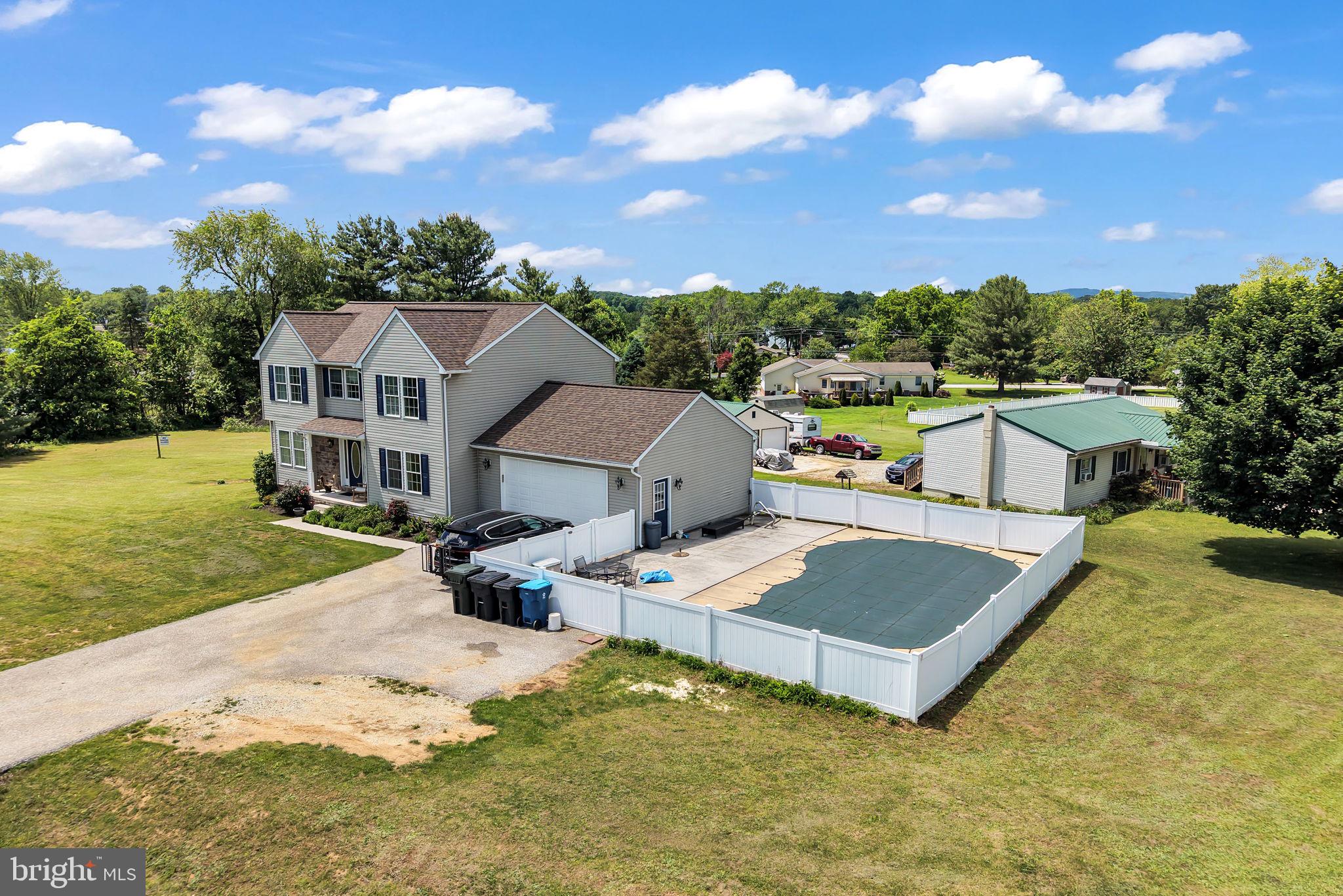 LAKE MEADE - Residential