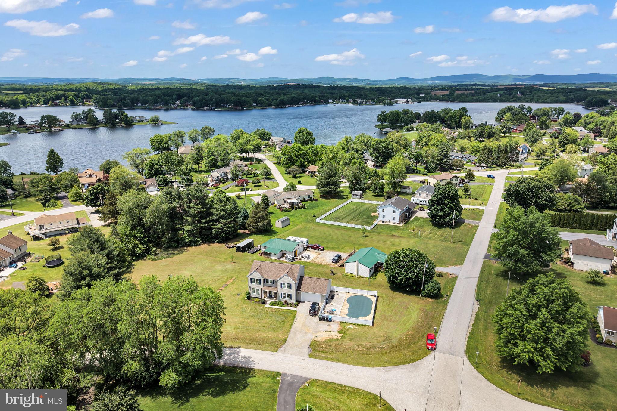 LAKE MEADE - Residential