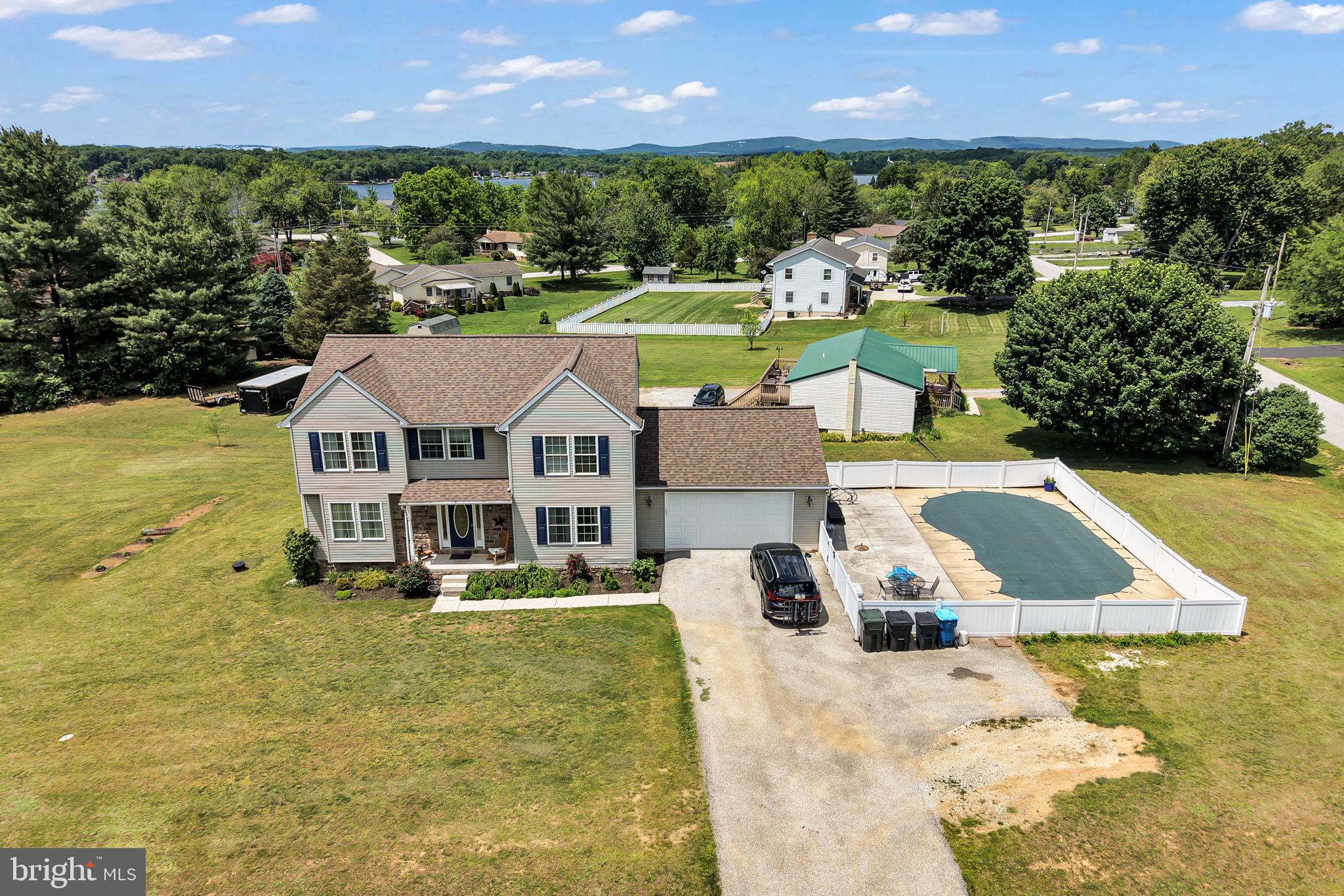 LAKE MEADE - Residential