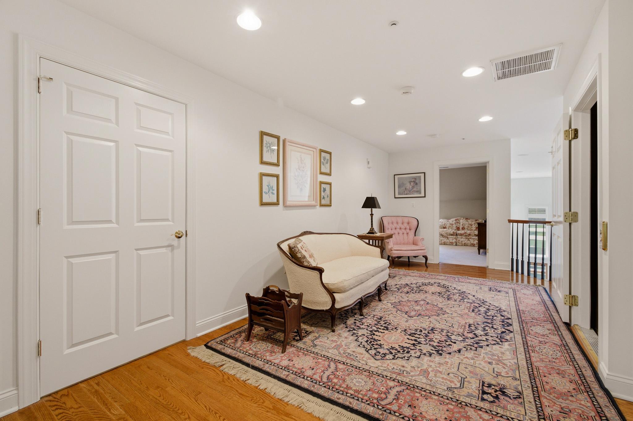 SCOT'S GLEN - Residential