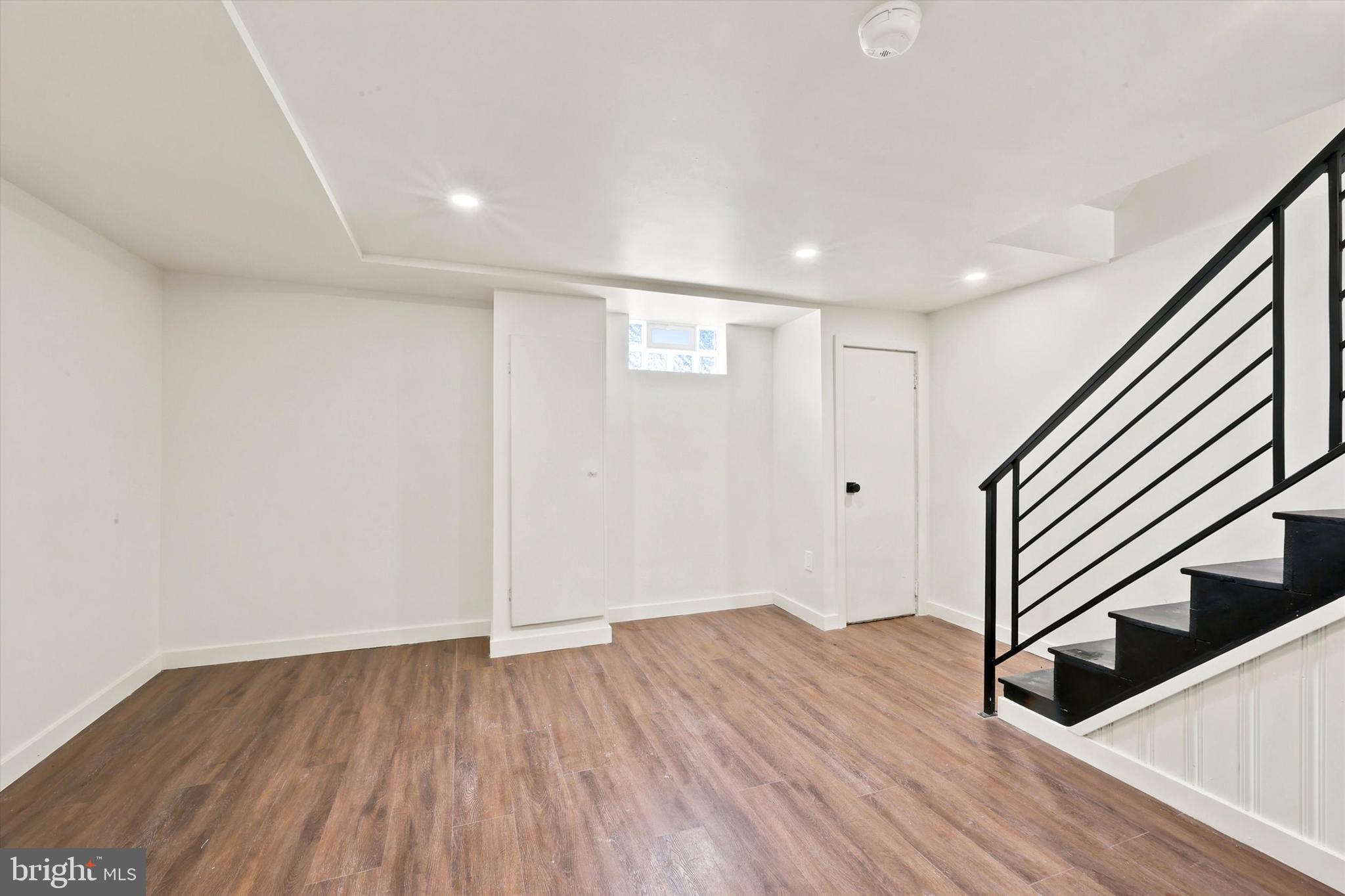DELMAR VILLAGE - Residential