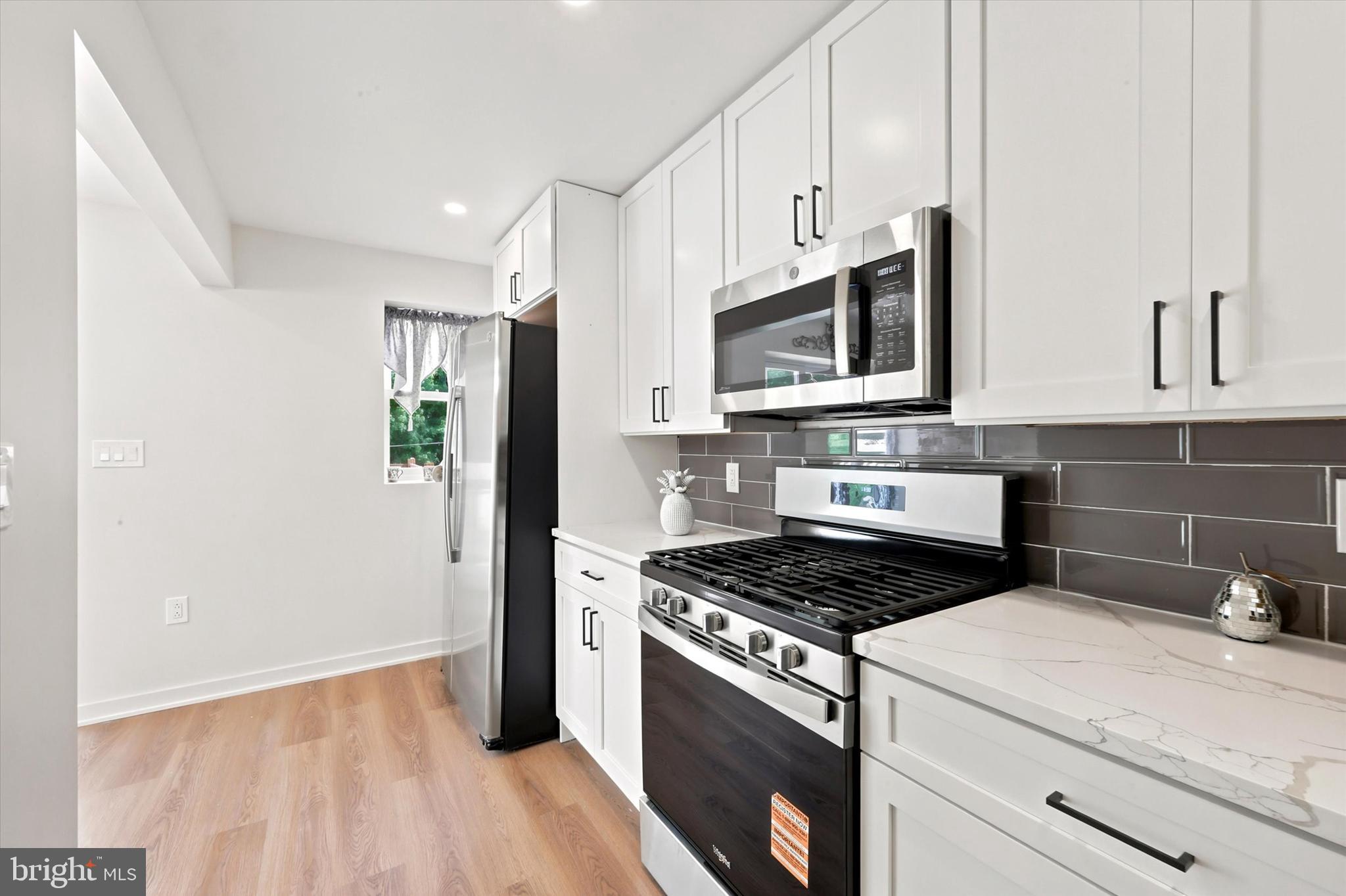 DELMAR VILLAGE - Residential