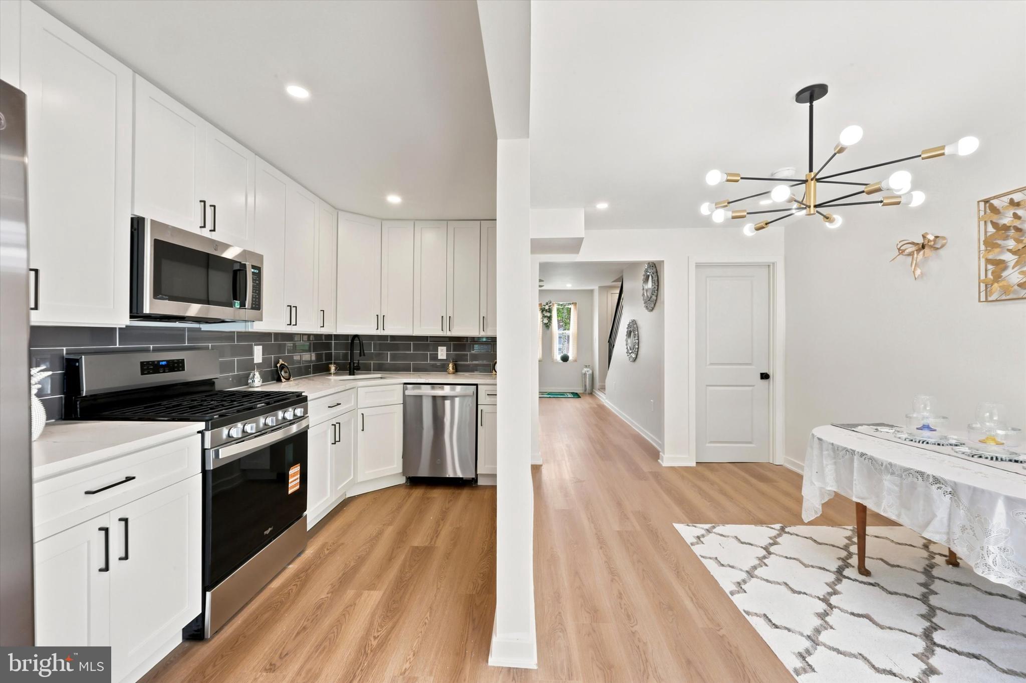 DELMAR VILLAGE - Residential