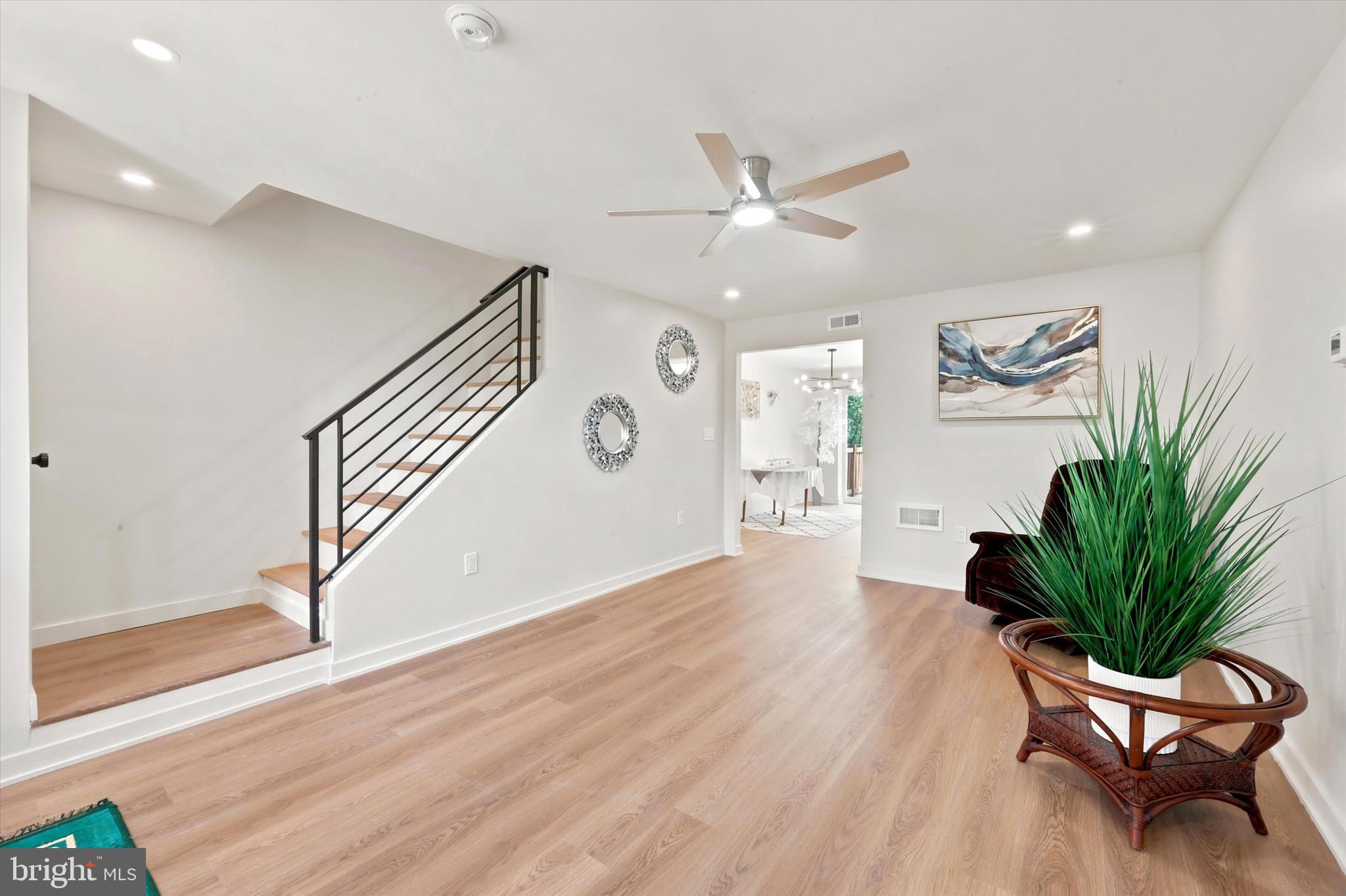 DELMAR VILLAGE - Residential