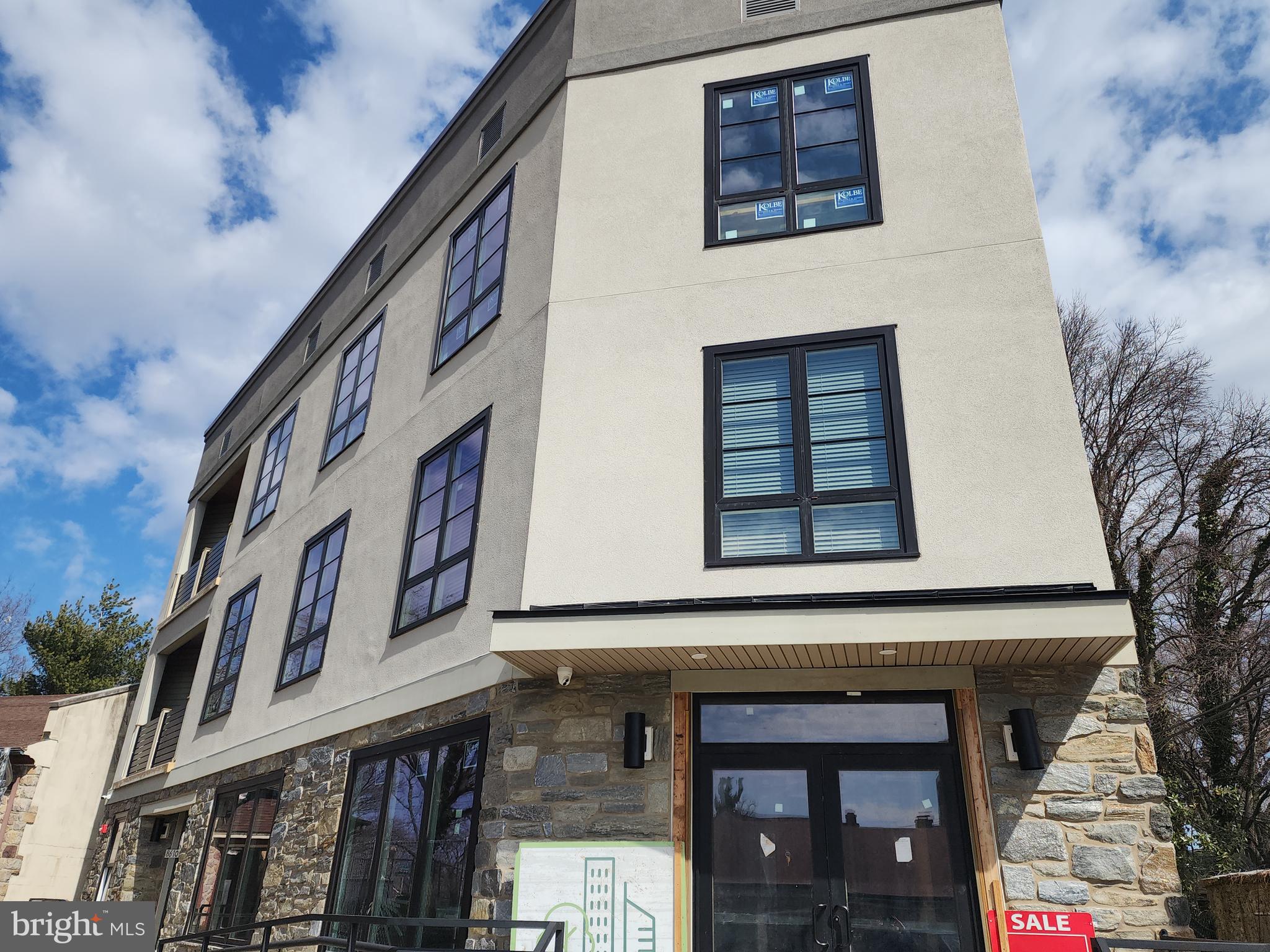 CHESTNUT HILL - Residential